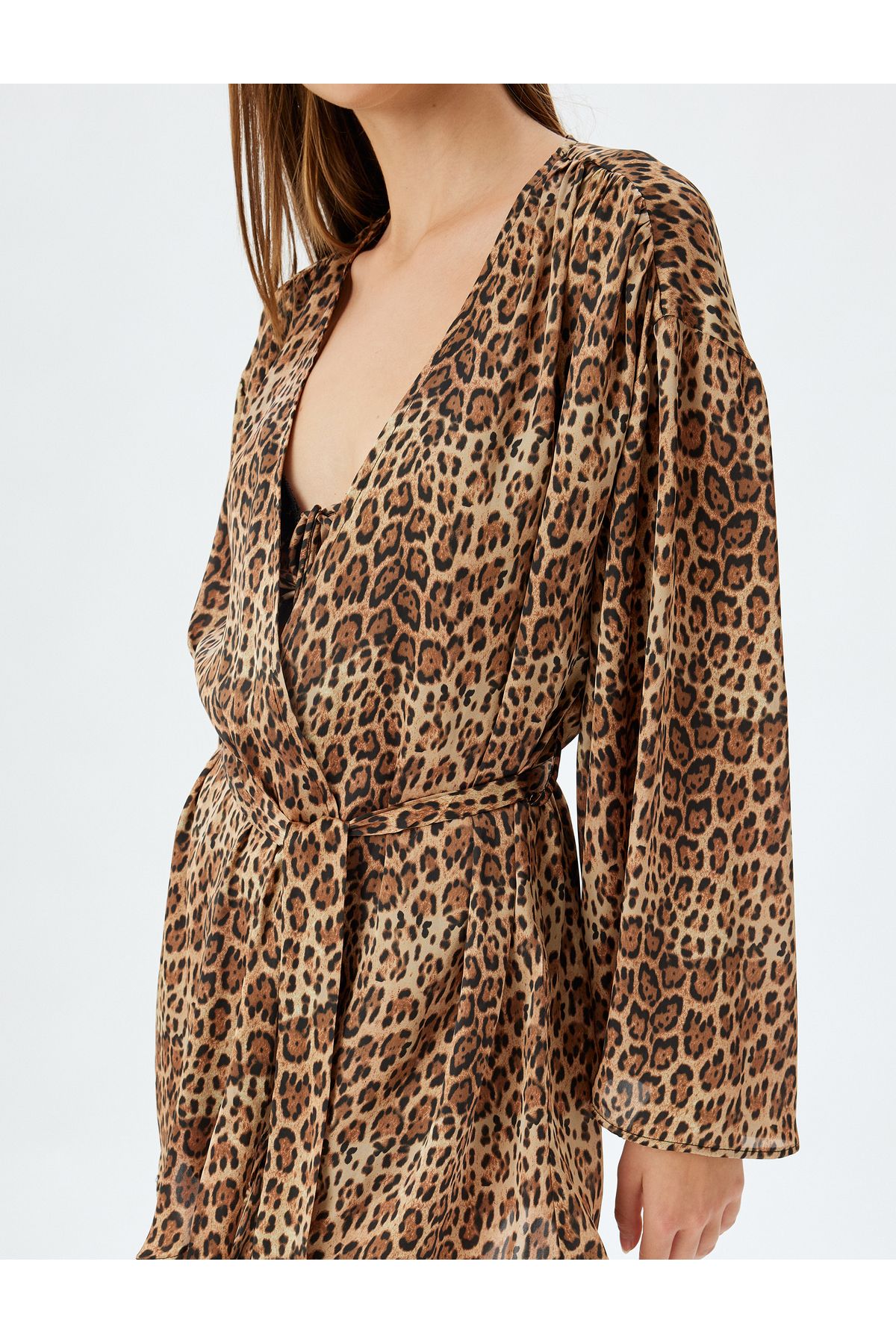 Koton-Zeynep Cushion Leopard Patterned Short Bat Sleeve Dressing Gown with Belt 5