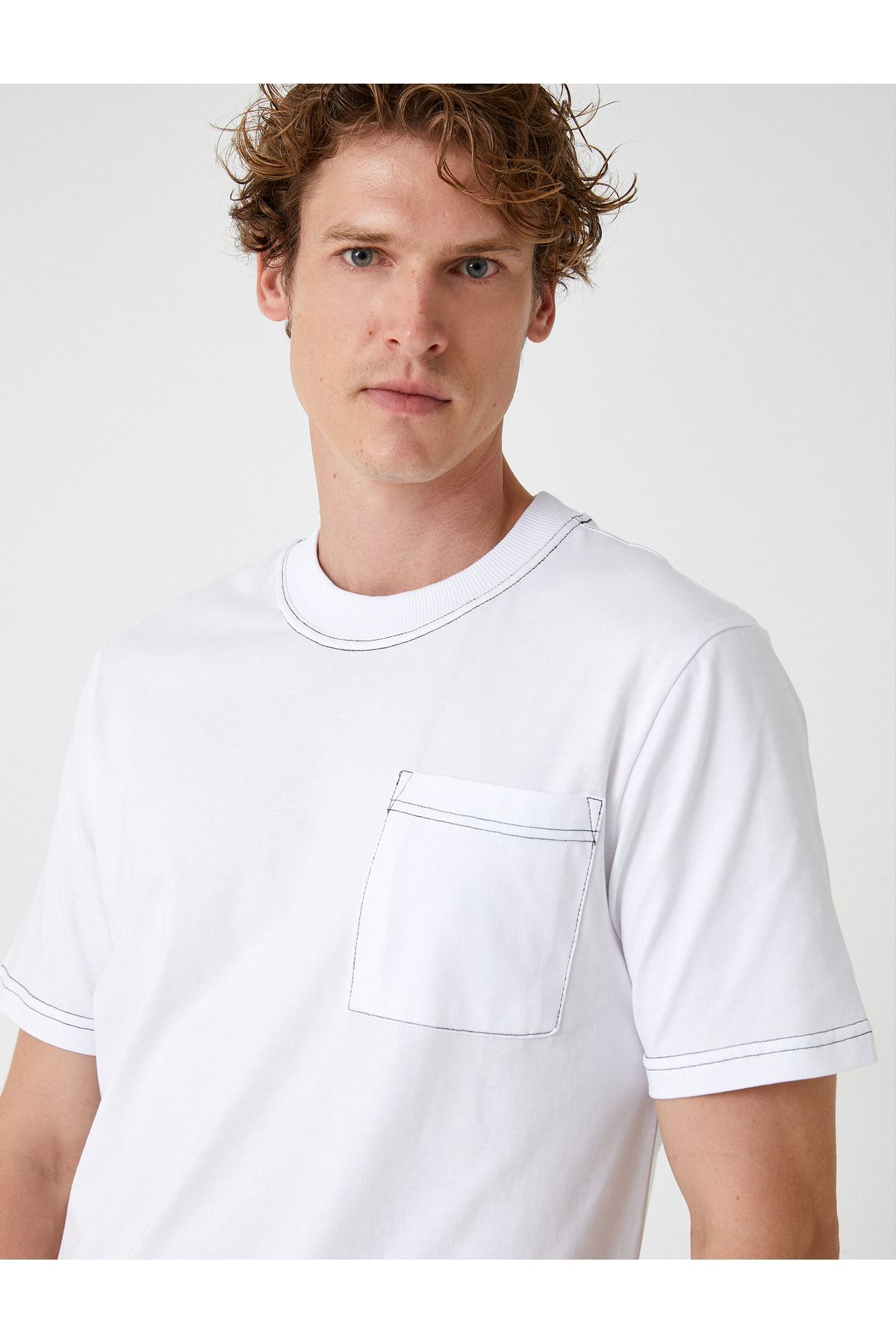 Koton-Crew Neck Short Sleeve Cotton T-Shirt - Stitching Detail and Pocket 1