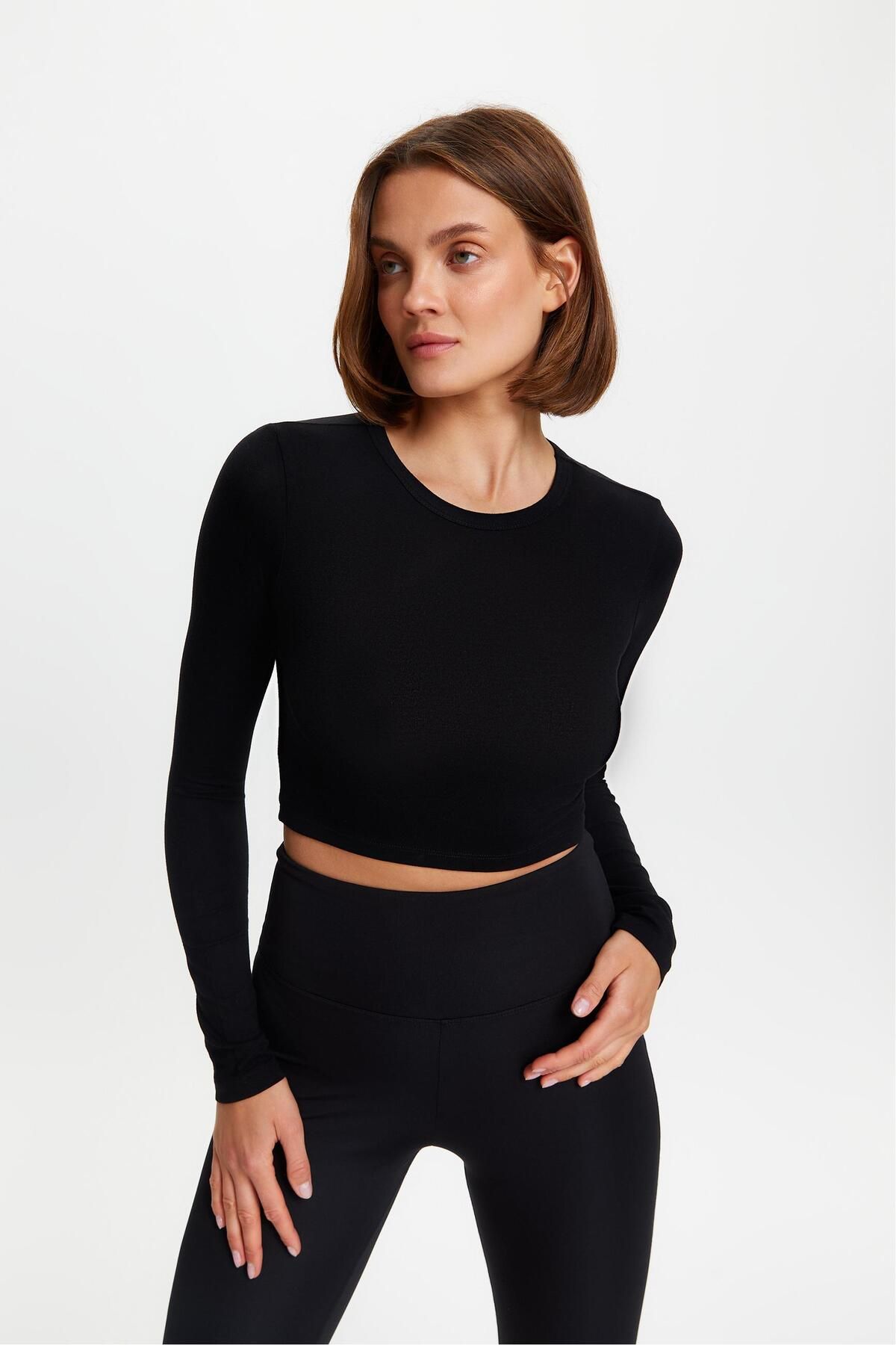 Mudo Uzun Kollu Crop Top