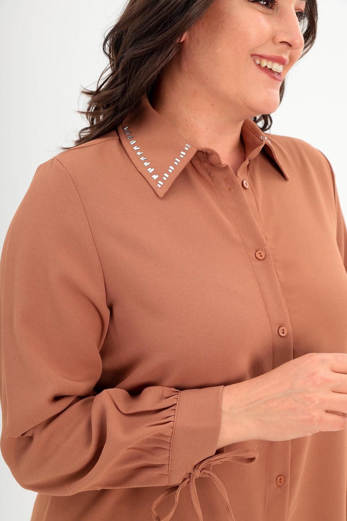 Metpoint-Trend42Plus Plus Size Camel Tunic with Baguette Collar and Stone 4
