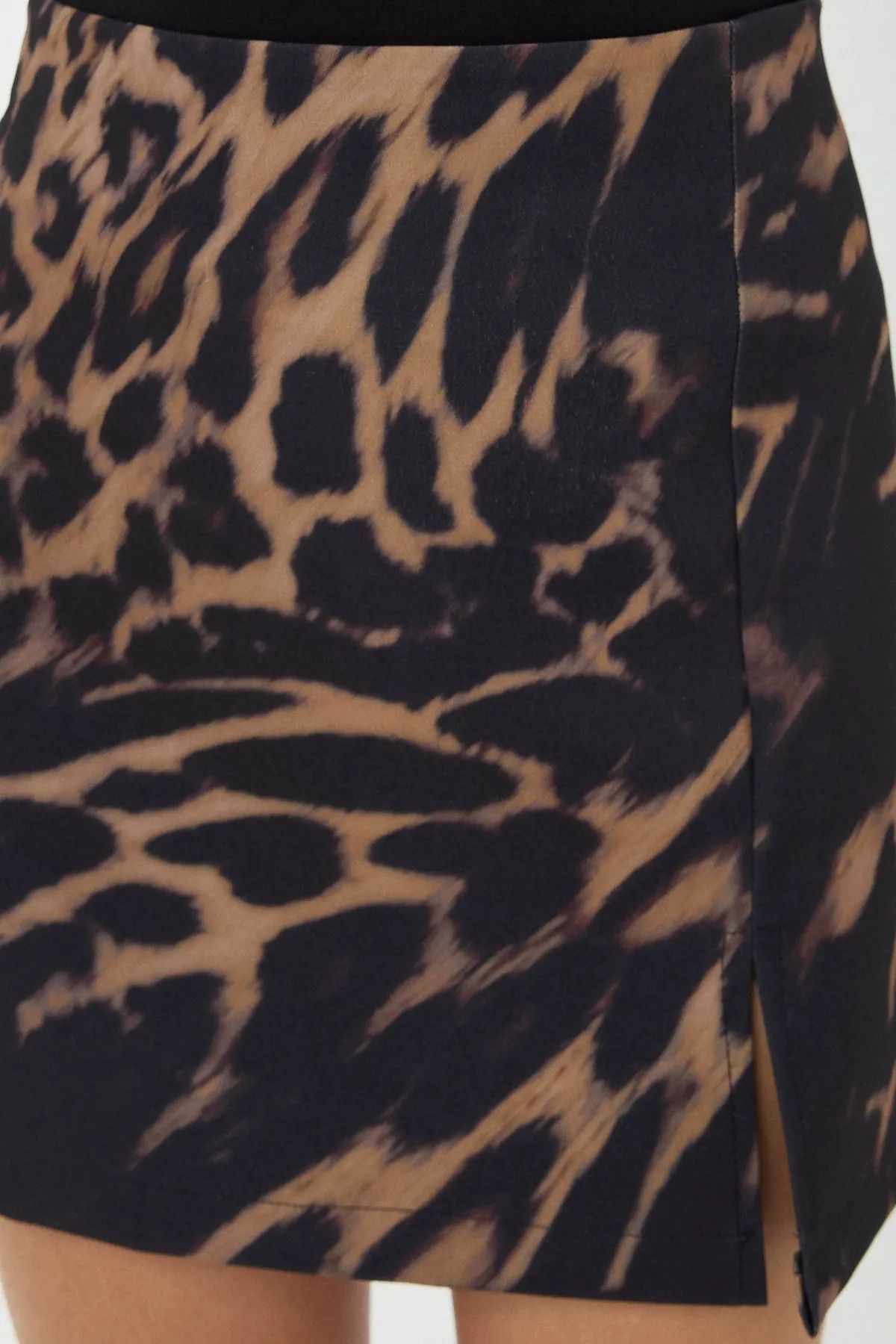 Hiccup-Leopard Patterned Mini Skirt 6