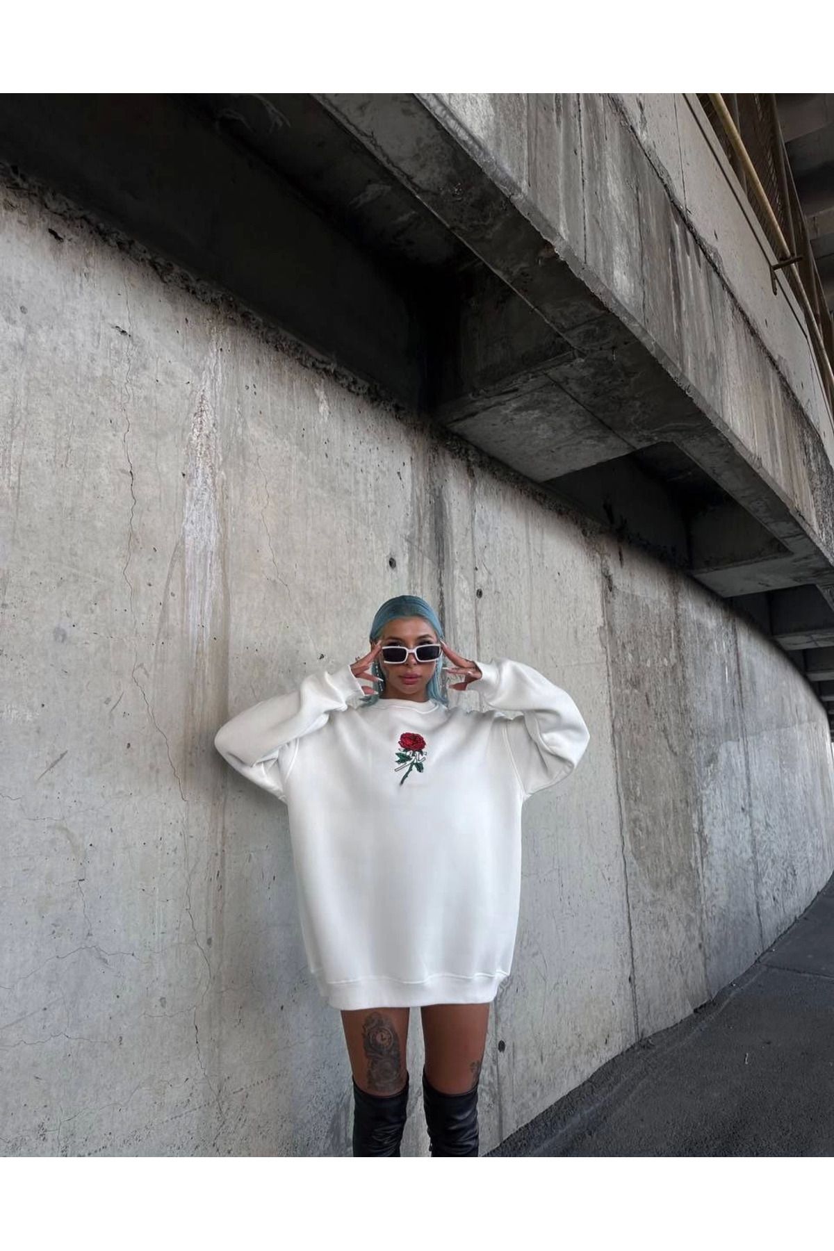 Pink Stil Oversize Üç İplik Bisiklet Yaka Baskılı SweatShirt - Beyaz Pink Stil