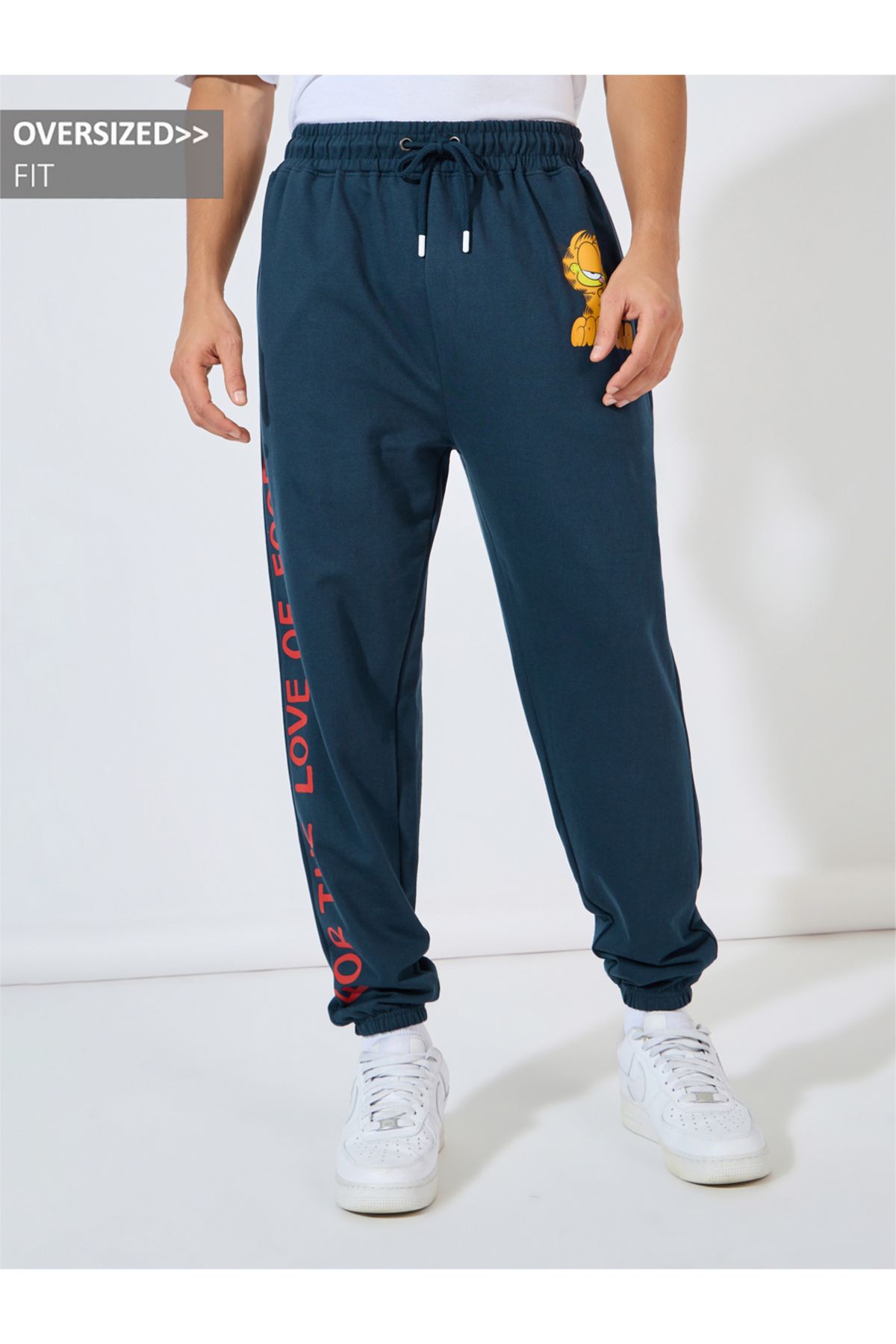 Styli-Garfield Graphic Print Oversized Terry Joggers 1