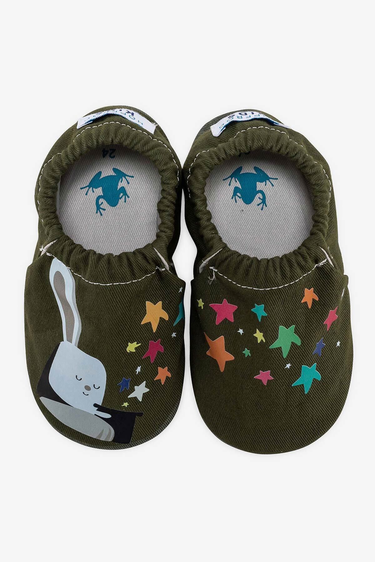 HOPFRÖG-Bunny Wizard Hyper Khaki Green Barefoot Smart Booties 1