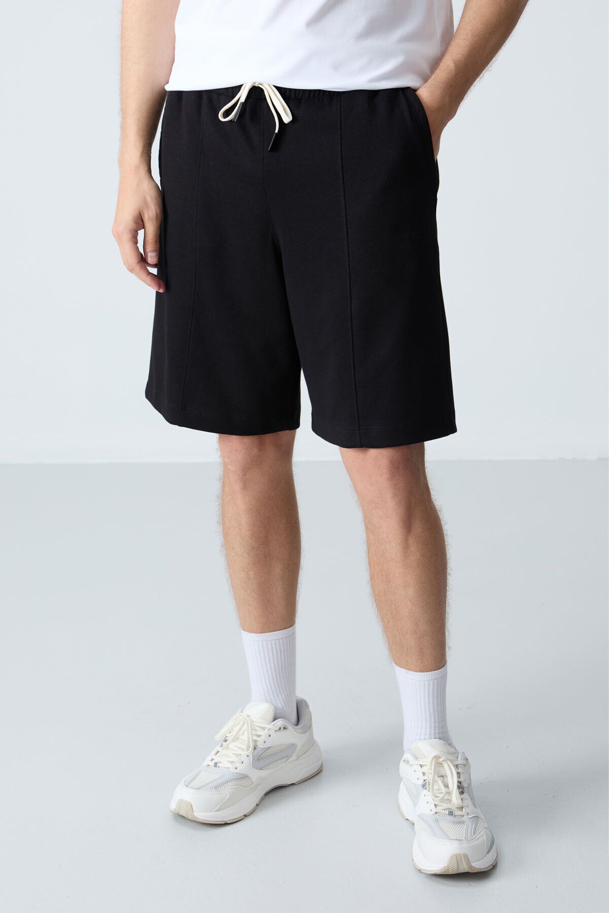 AIR JONES-Thick Soft Textured Men's Black Shorts - Standard Fit - 81277 4