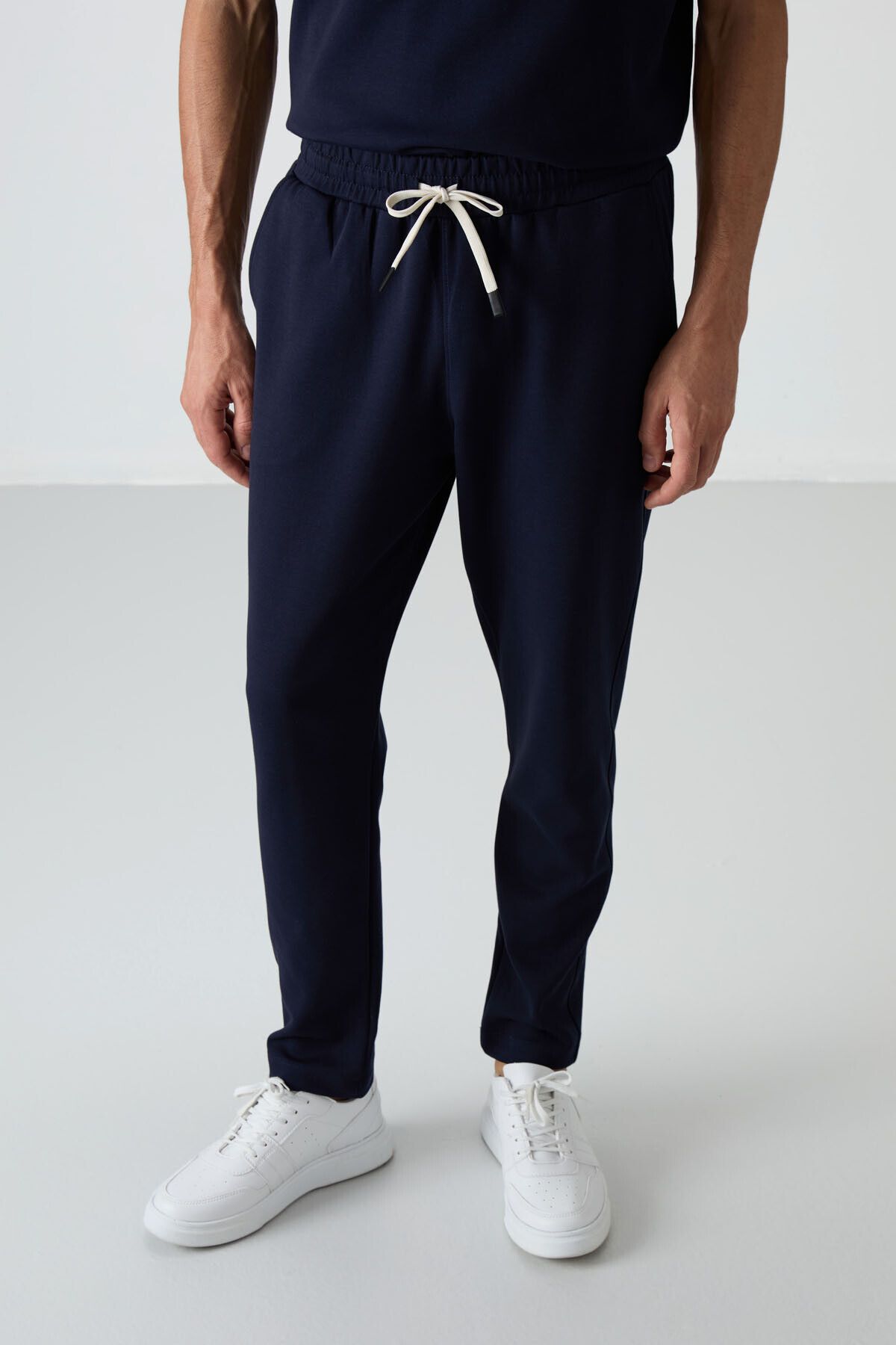 AIR JONES-Navy Blue Cotton Thick Soft Textured Oversize Fit Basic Men's Tracksuit Set - 85251 4