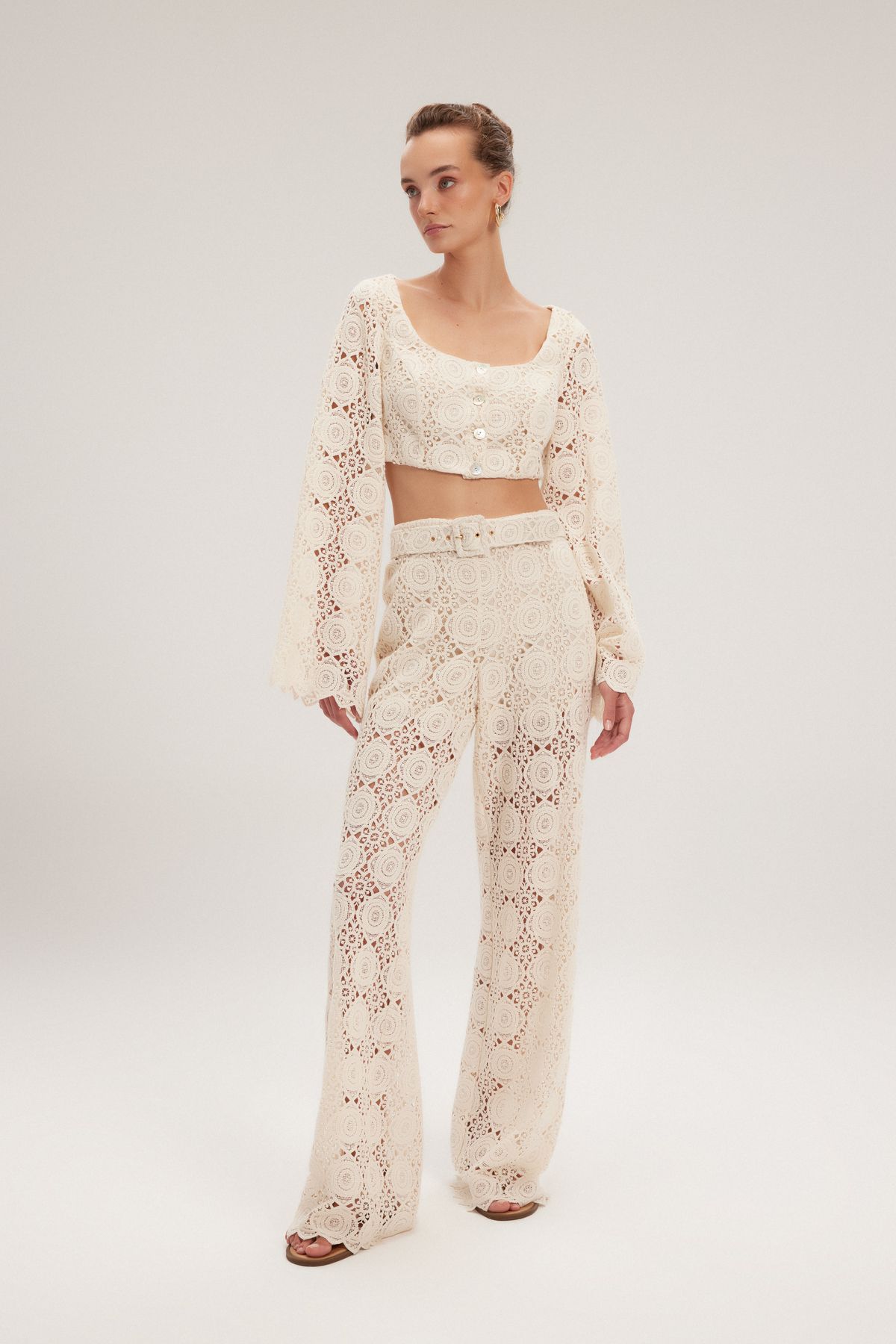 adL-Laced Crop 3