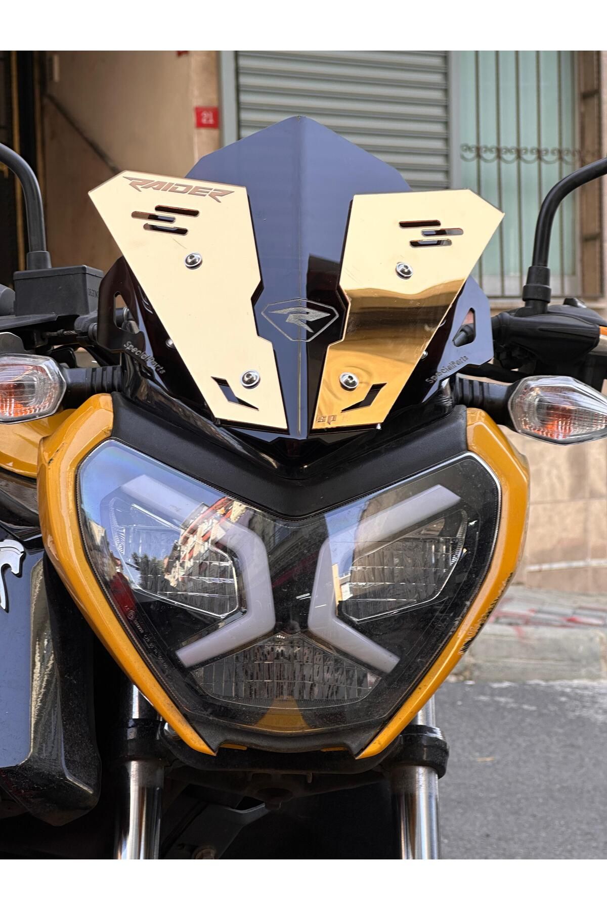 TVS Sp- Raider Spor Ön Cam (SPERLİK PREMIUM )