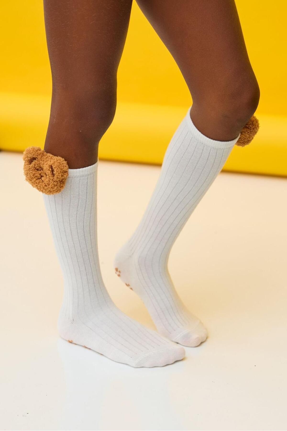 Katia&Bony-Ecru Girl's Knee Socks - Teddy Bear Detail 1