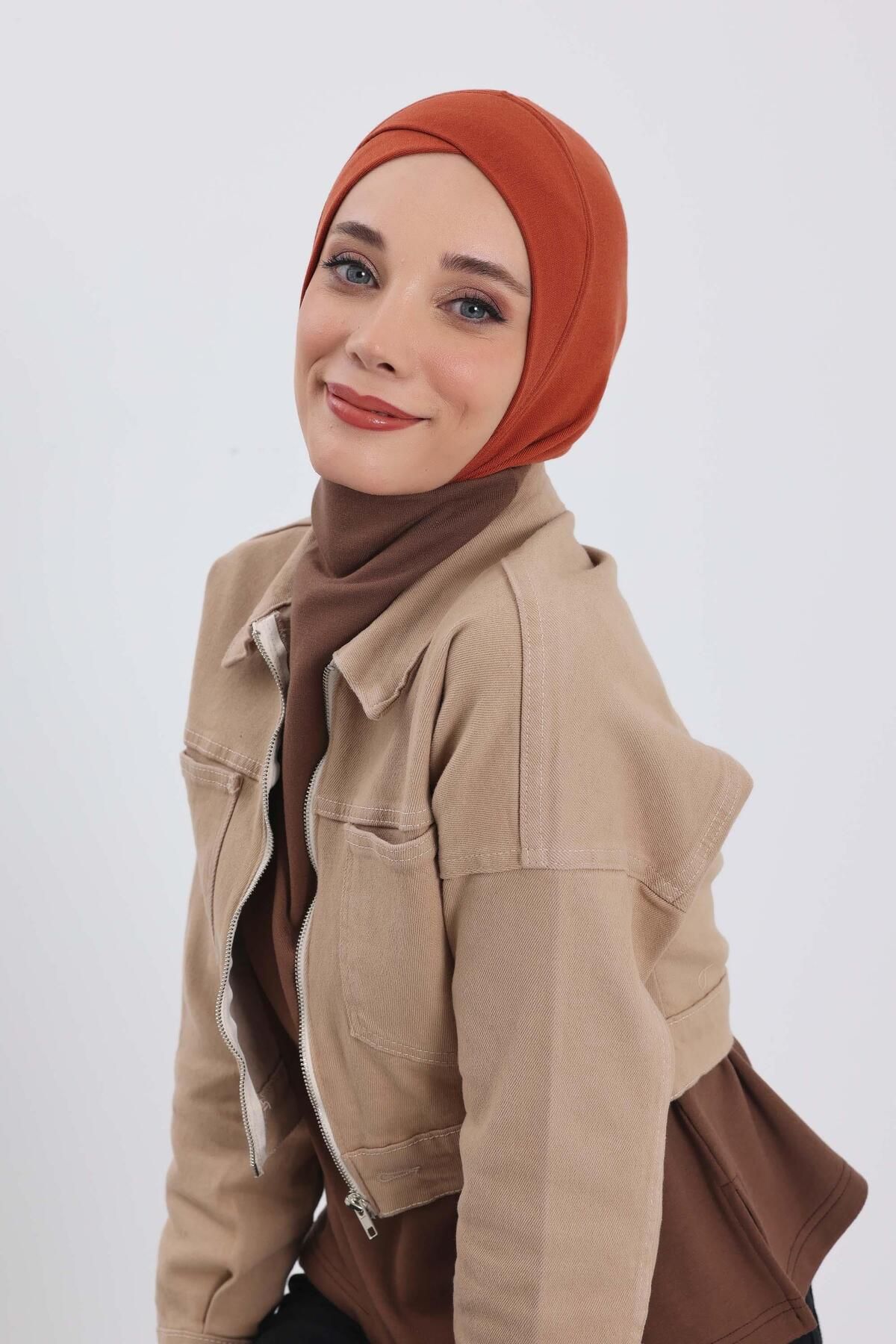 Aisha's Design-Boneta Hijab de iarnă cu detaliu în cruce în față, tb-4rb 2