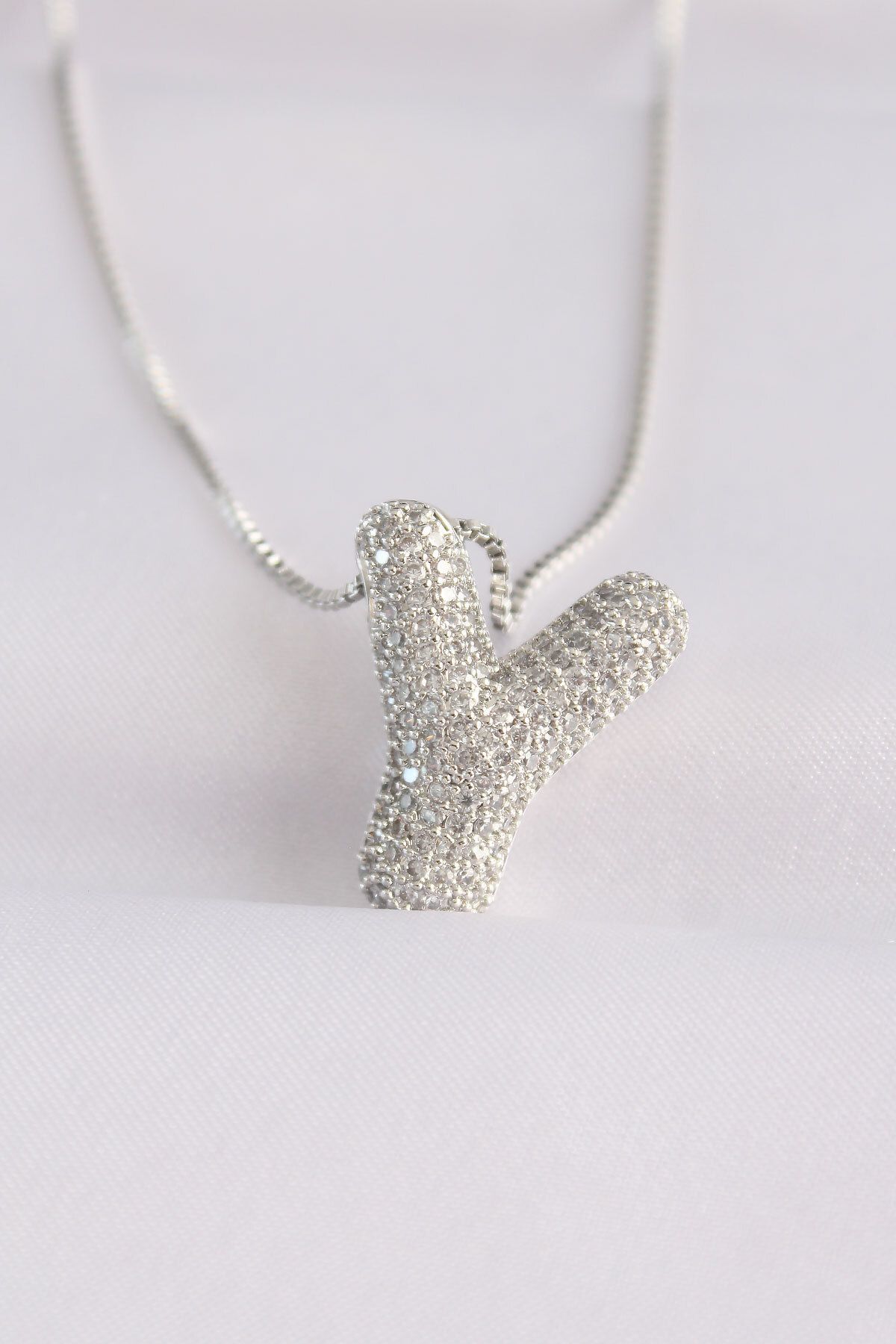 BZK ACCESSORİES 316L Çelik Zincirli Zirkon Taşlı Y Harfli Silver Renk Bubble Kolye