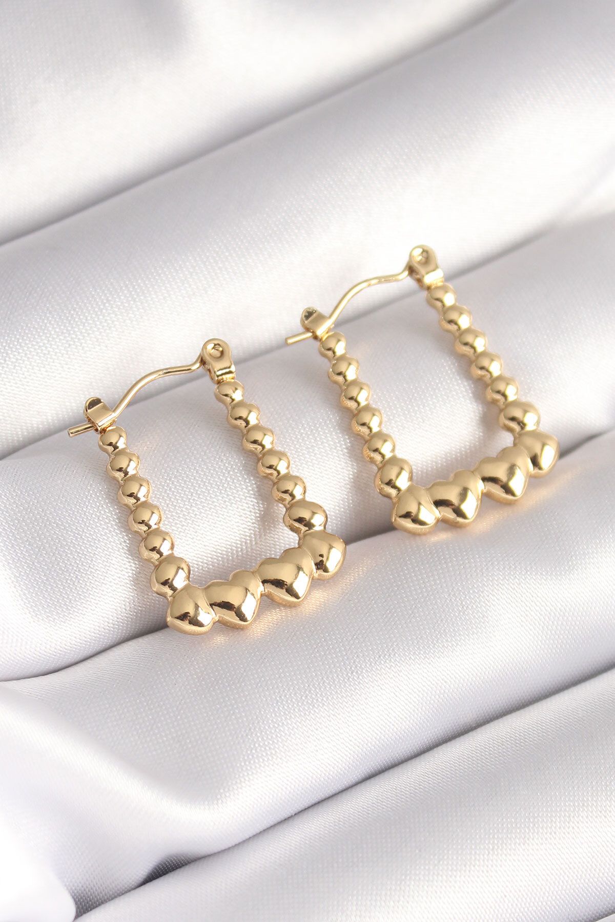 BZK ACCESSORİES 316L Çelik Gold Renk Kare Kalp Model Kadın Küpü