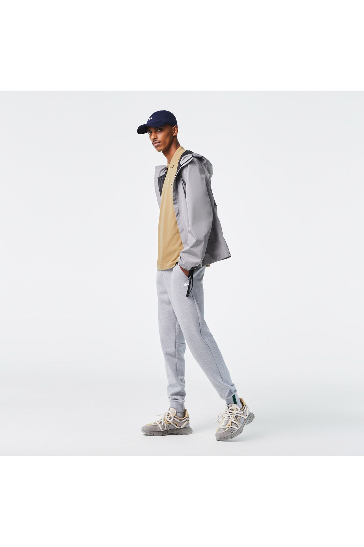 تی شرت یقه پولو مردانه L.12.12 کلاسیک متناسب با بژ چوگان Lacoste