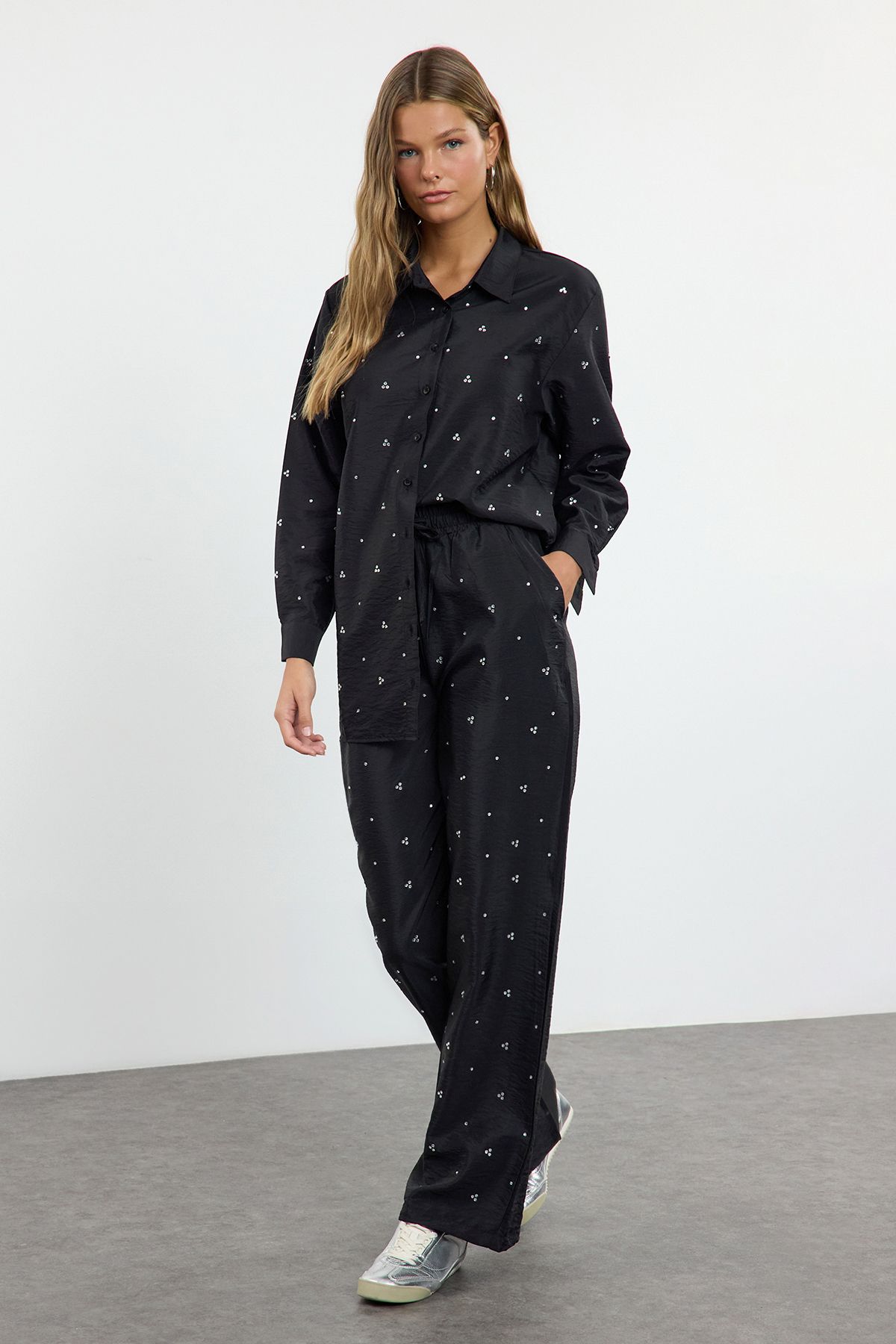 Trendyol Modest-Λεπτομερές σετ από υφασμένη μαύρη πέτρα - Σετ κάτω-πάνω Tctaw25Us00106 2