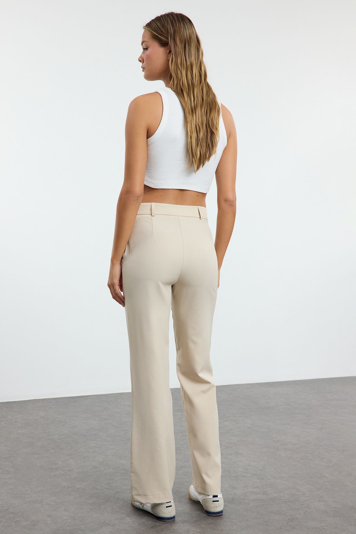 Trendyol Collection-Nerzfarbene, gerade geschnittene, gerippte, gewebte Hose mit hoher Taille TWOSS21PL0093 5