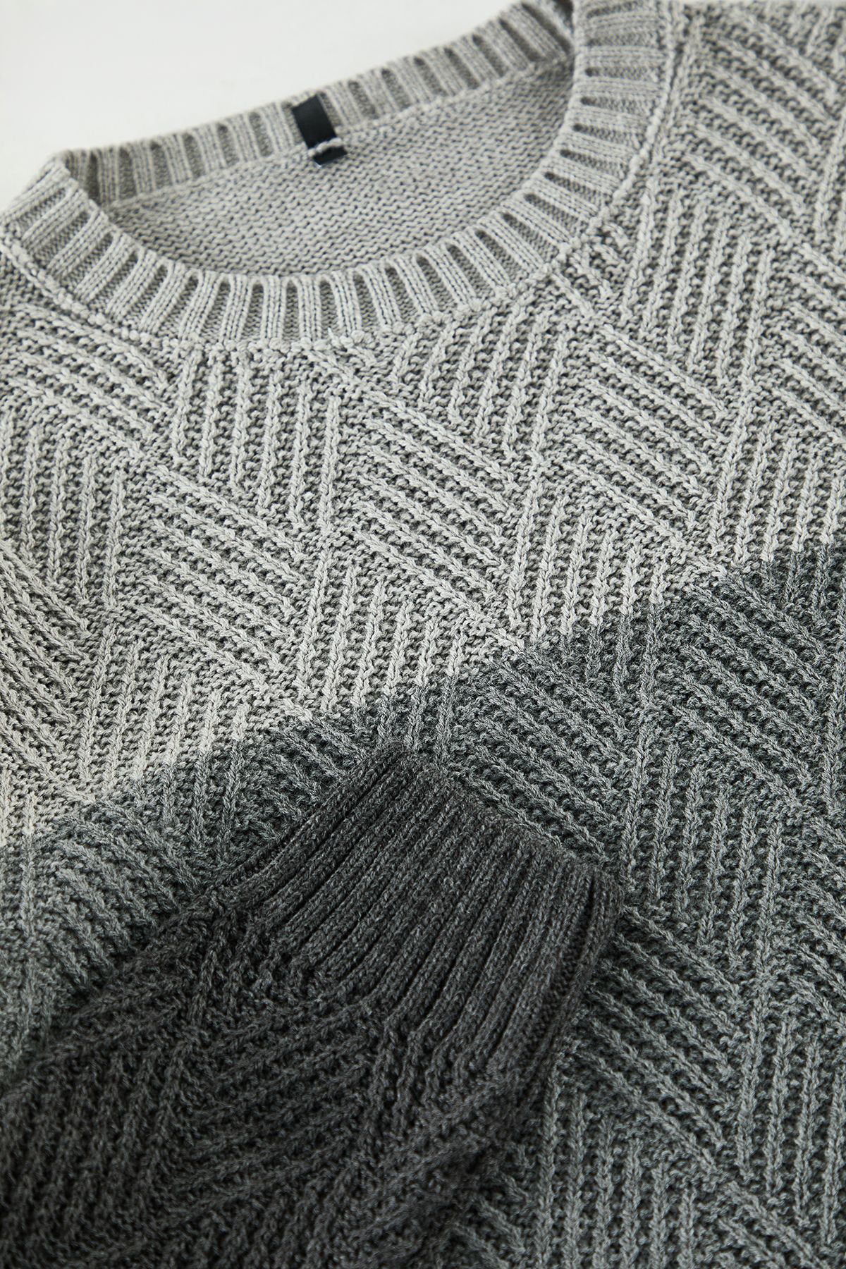 Trendyol Collection-Anthrazitfarbener normaler Radsportpullover – Color Block Block KMNAW20LS0026 7