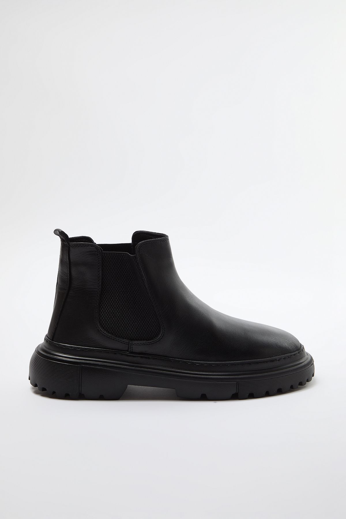 trendyol-shoes-mens-boots-booties