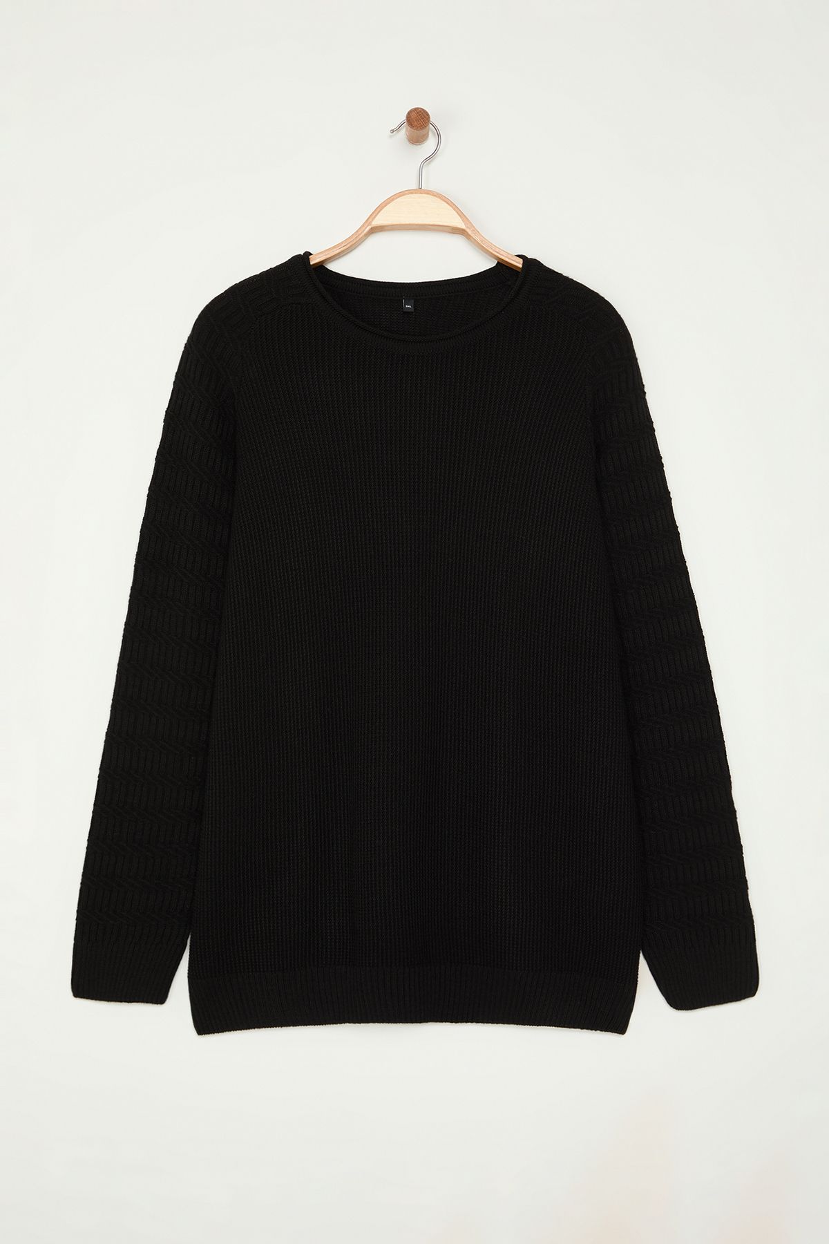 Trendyol Collection Plus Size Czarny Teksturowany Sweter Dzianinowy - Dopasowany Krój, Okrągły Dekolt Tmnaw25an00004 Mężczyzna - 3XL