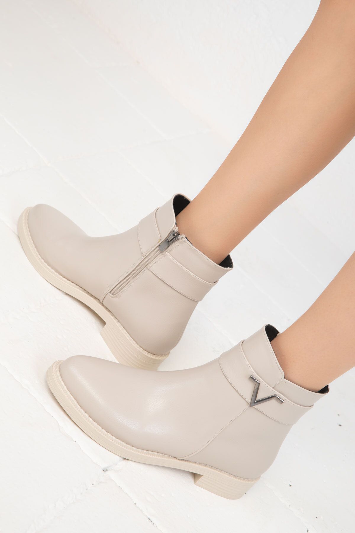 SOHO-Μπεζ γυναικείες μπότες - 19769 Model Bootie 5