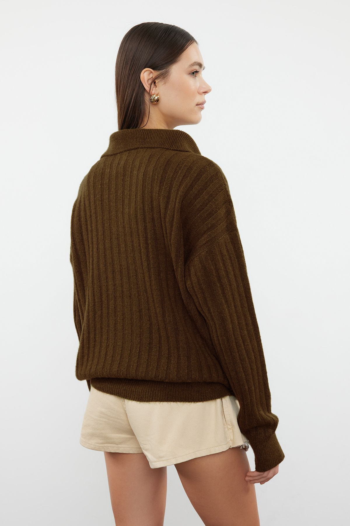 Trendyolmilla  Kahverengi Yumuşak Dokulu Polo Yaka Triko Kazak TWOAW24KZ00678 - Görsel 5