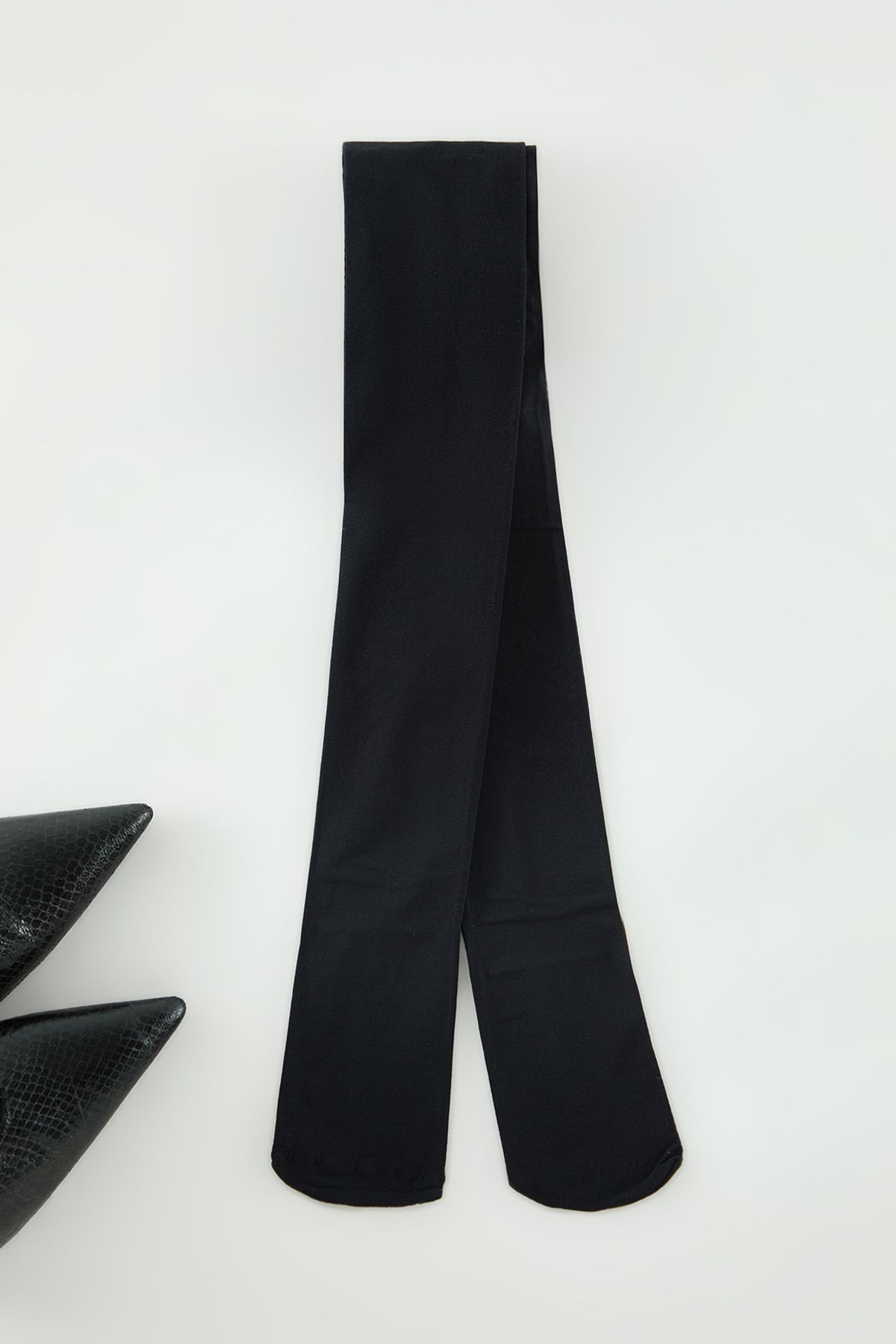 Trendyol Curve-Schwarze Strumpfhose mit Verjüngungseffekt in Größe 2 - Tbbaw25Kc00000 6