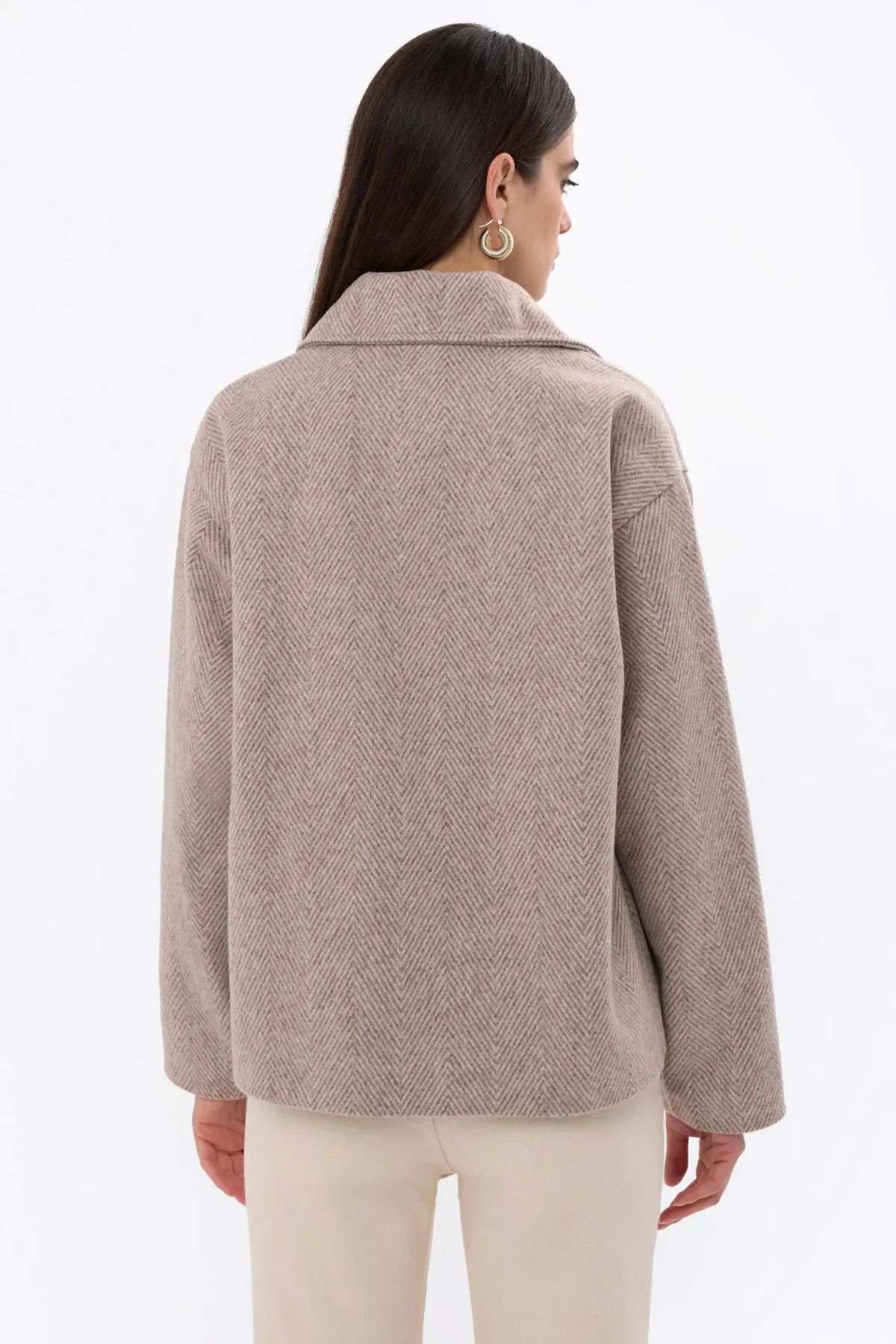 Hiccup-Patch Pocket Detailed Buttoned Jacket 5