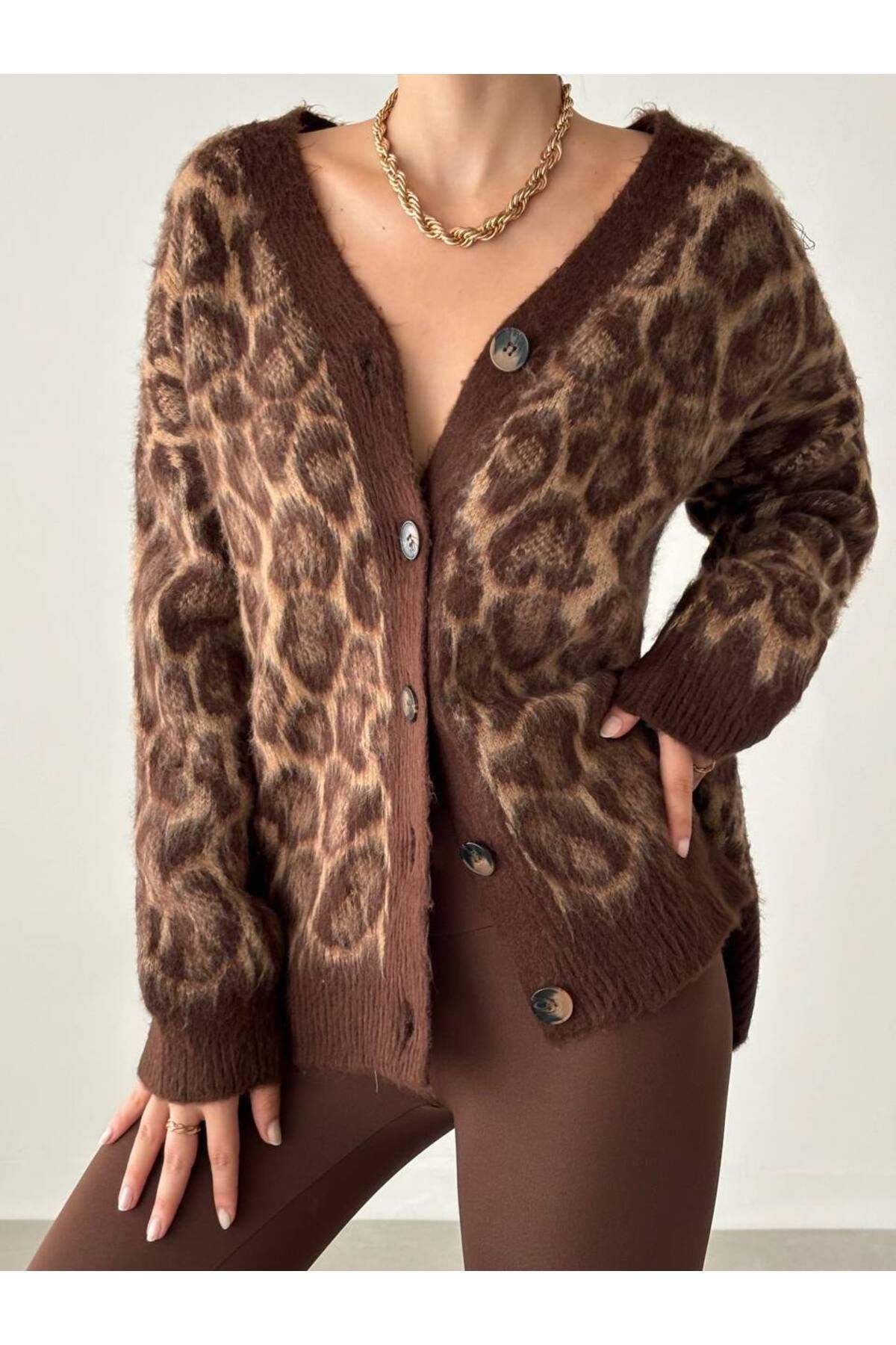 Modark-Women's Brown Leopard Patterned Oversize Soft Knitwear Cardigan 2