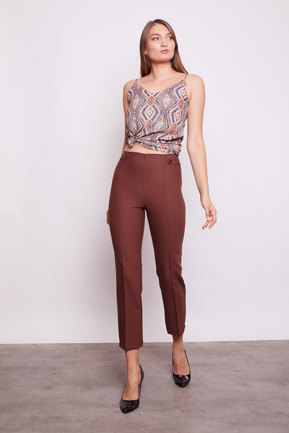 Women's High Waist Front Stitched Waist Epaulette Buttoned Pipe Leg Fabric Pants -Brown