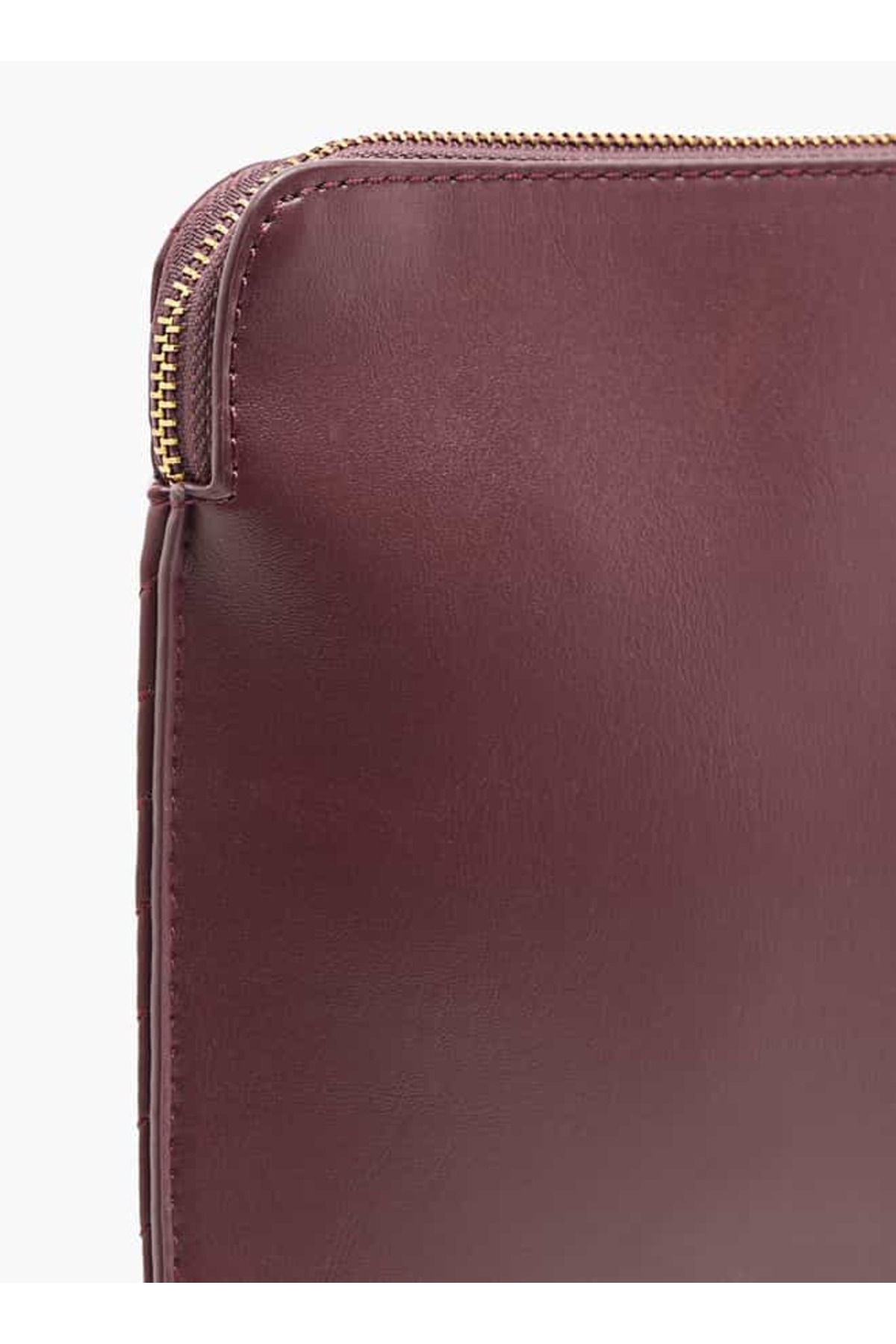 Flora Bella by Shoexpress-Flora Bella Quilted Wallet with Zip Closure and Wrist Loop 6