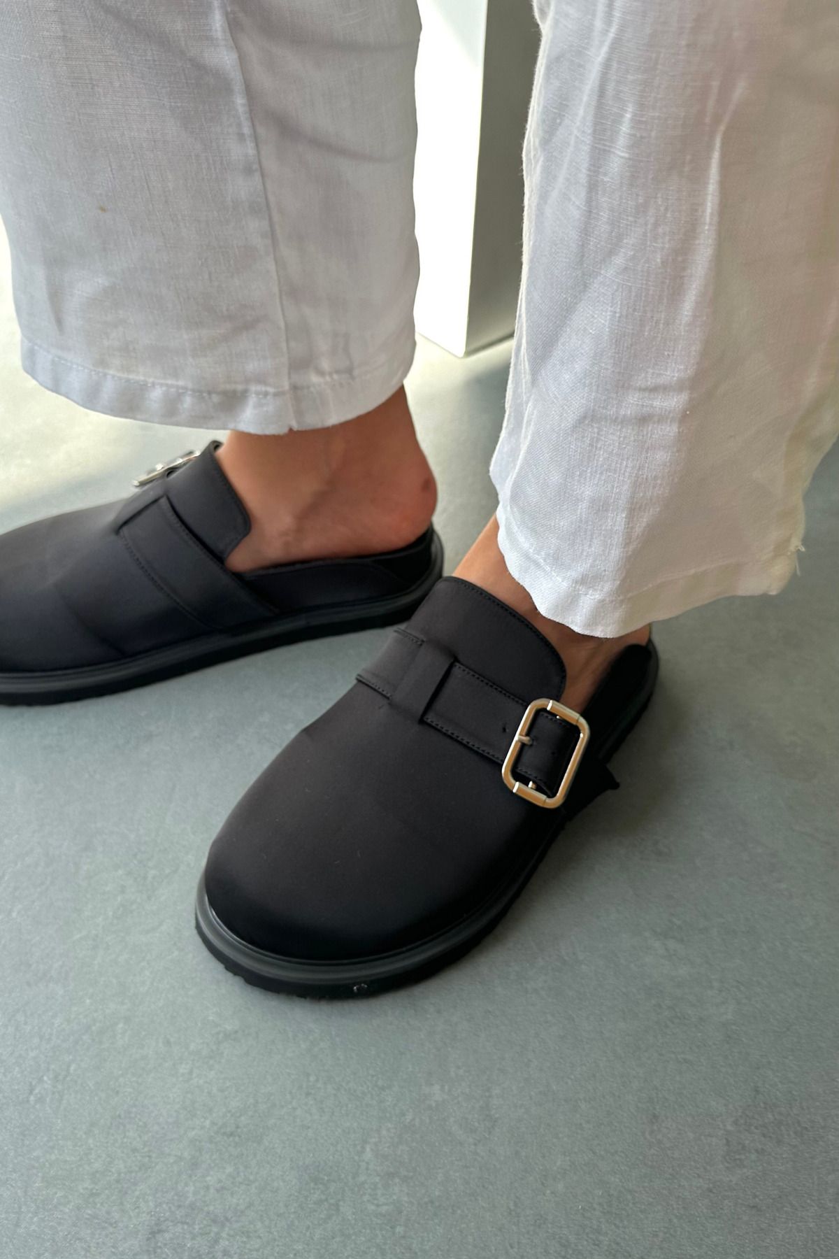 Mupa Shoes-Μαύρες Σατέν Γυναικείες Παντόφλες 3