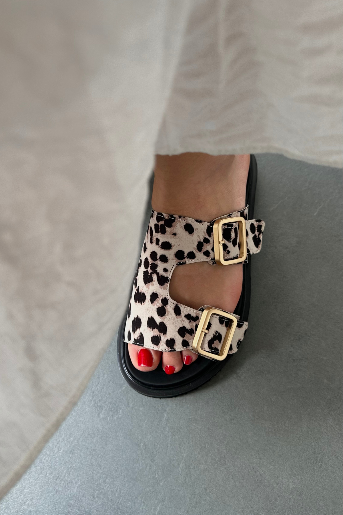 Mupa Shoes-Γυναικείες παντόφλες ΜΠΕΖ LEOPARD με σχέδιο 2