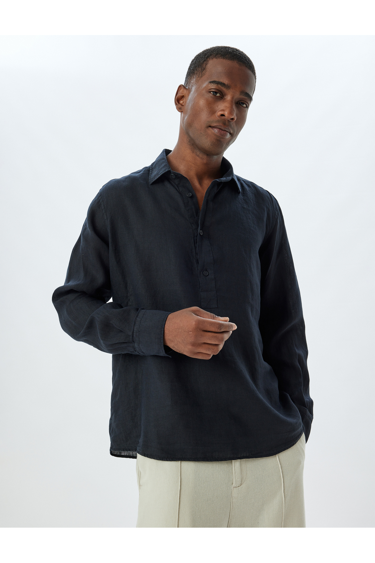 کوتون پیراهن کتان، آستین بلند، جزئیات دکمه‌دار، یقه پیراهن، سایز معمولی