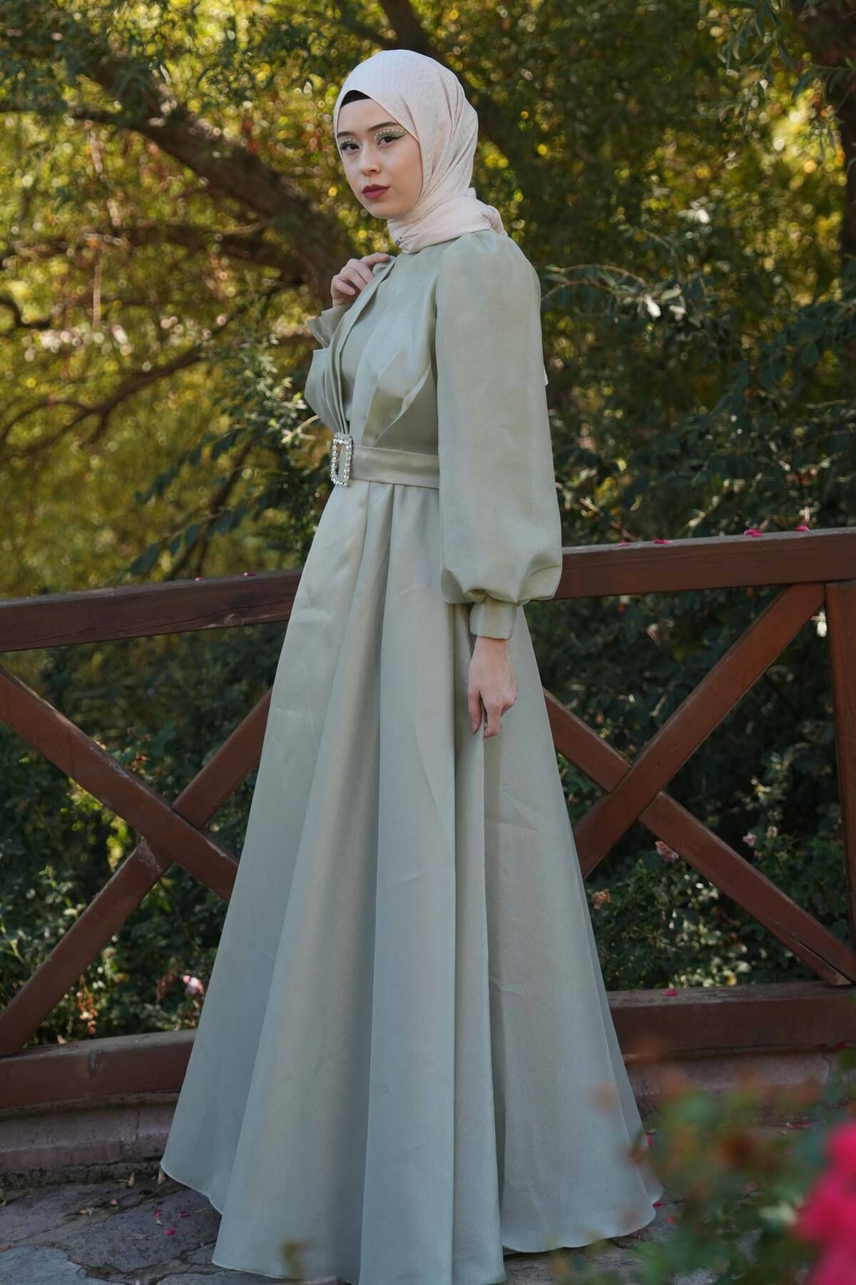 03KIZKULESITEKS-Green Stone Belted Hijab Princess Evening Dress 3