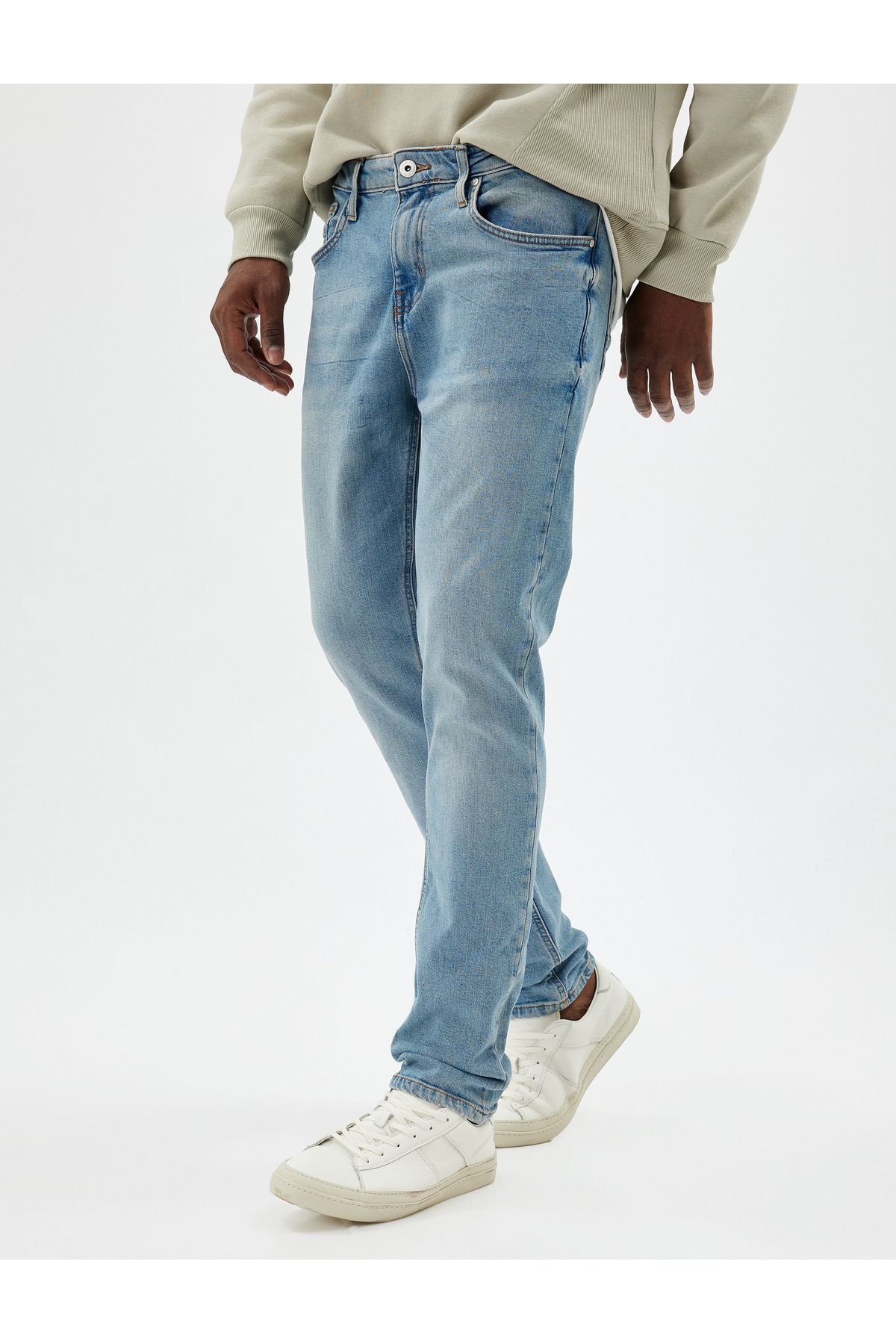 complete the look image
