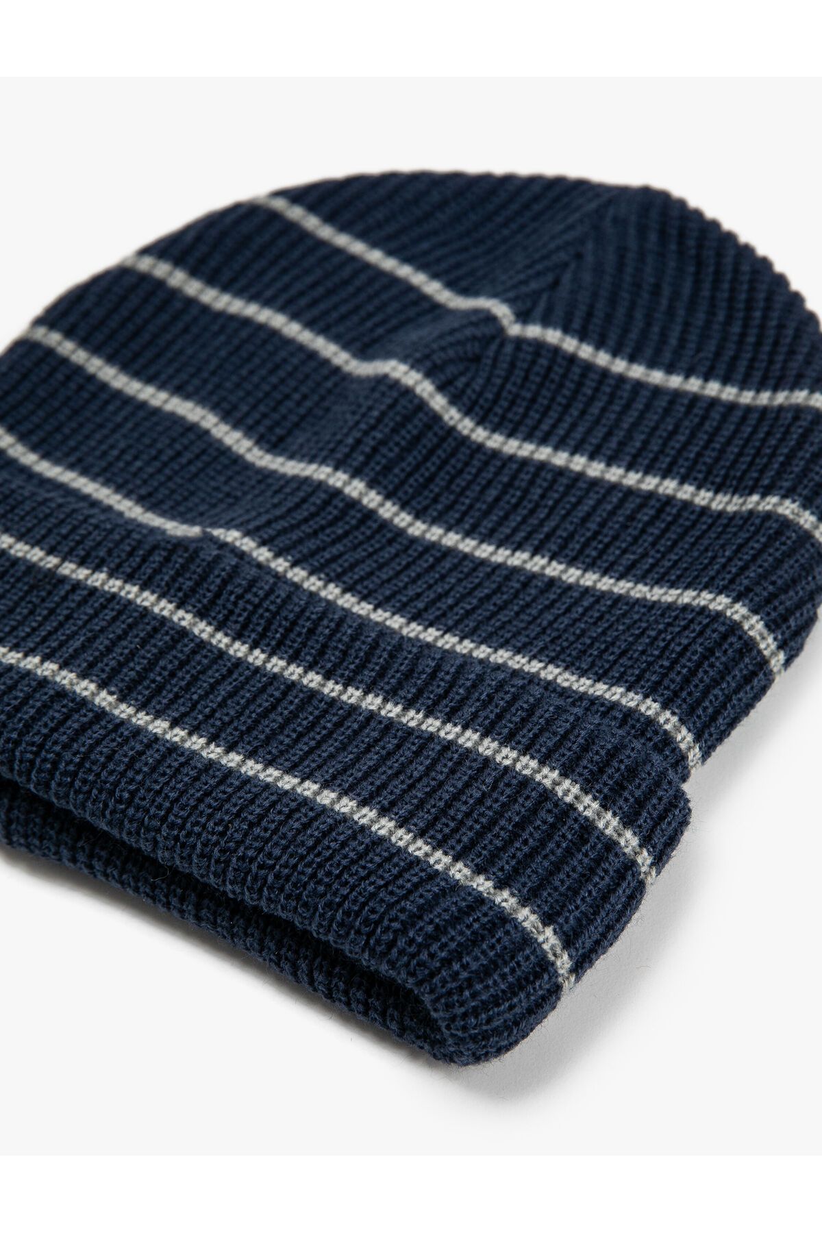 Koton-Knitted Beret with Folded Line Pattern 3