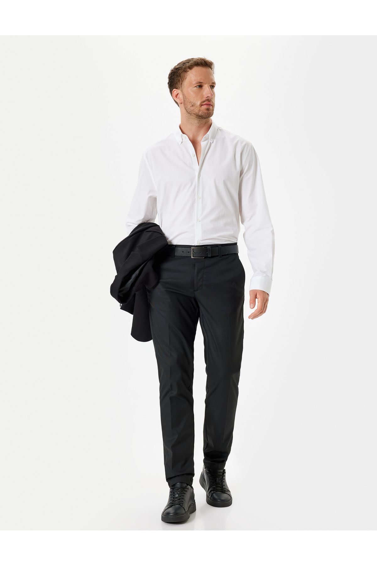 complete the look image