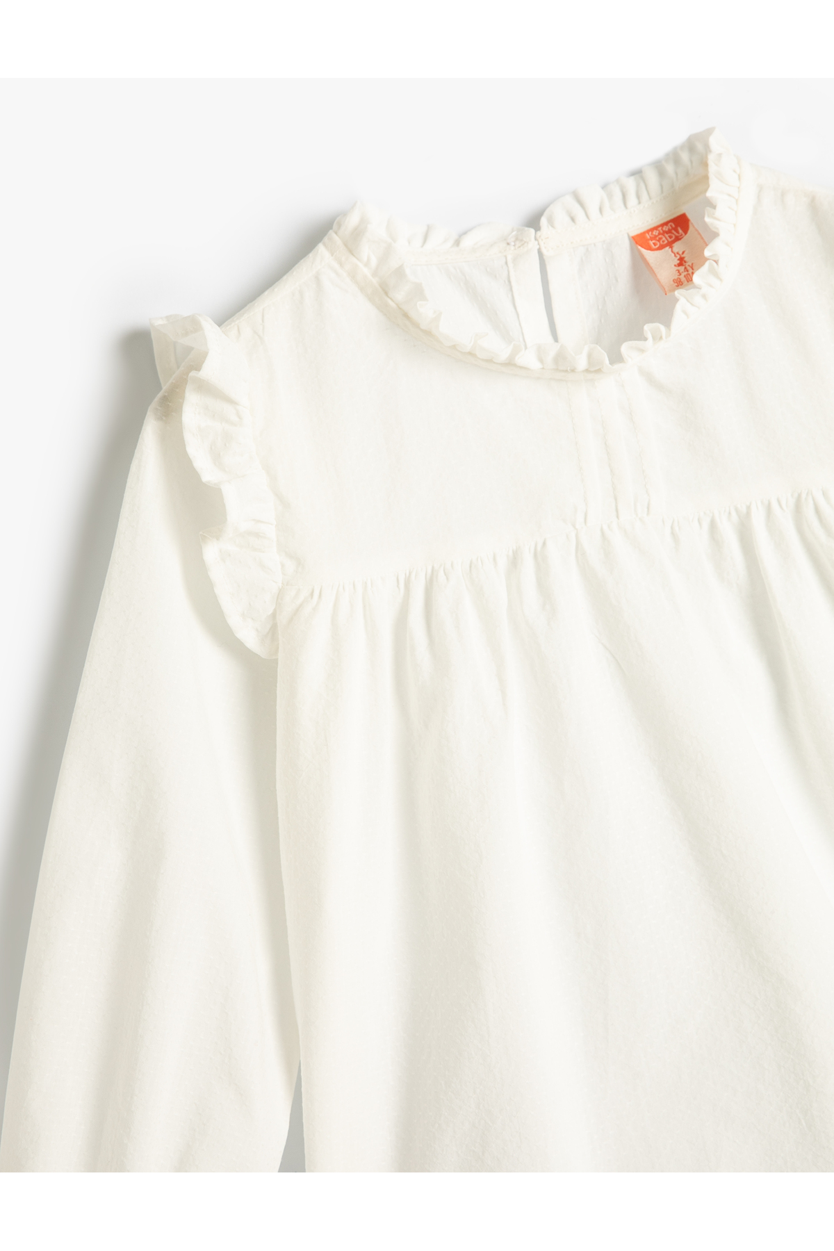 Koton Gömlek Uzun Kollu Fırfırlı Yuvarlak Yaka Arkası Düğmeli fotoğrafı 3 (önizleme)