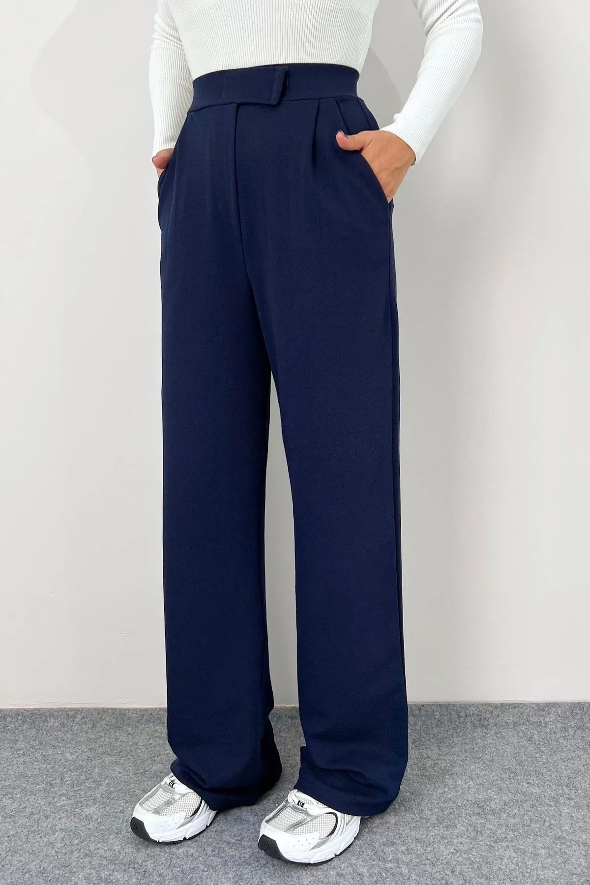 LE CARAMBOLE-Women's Navy Blue Lycra Velcro Closure Palazzo Pants 1