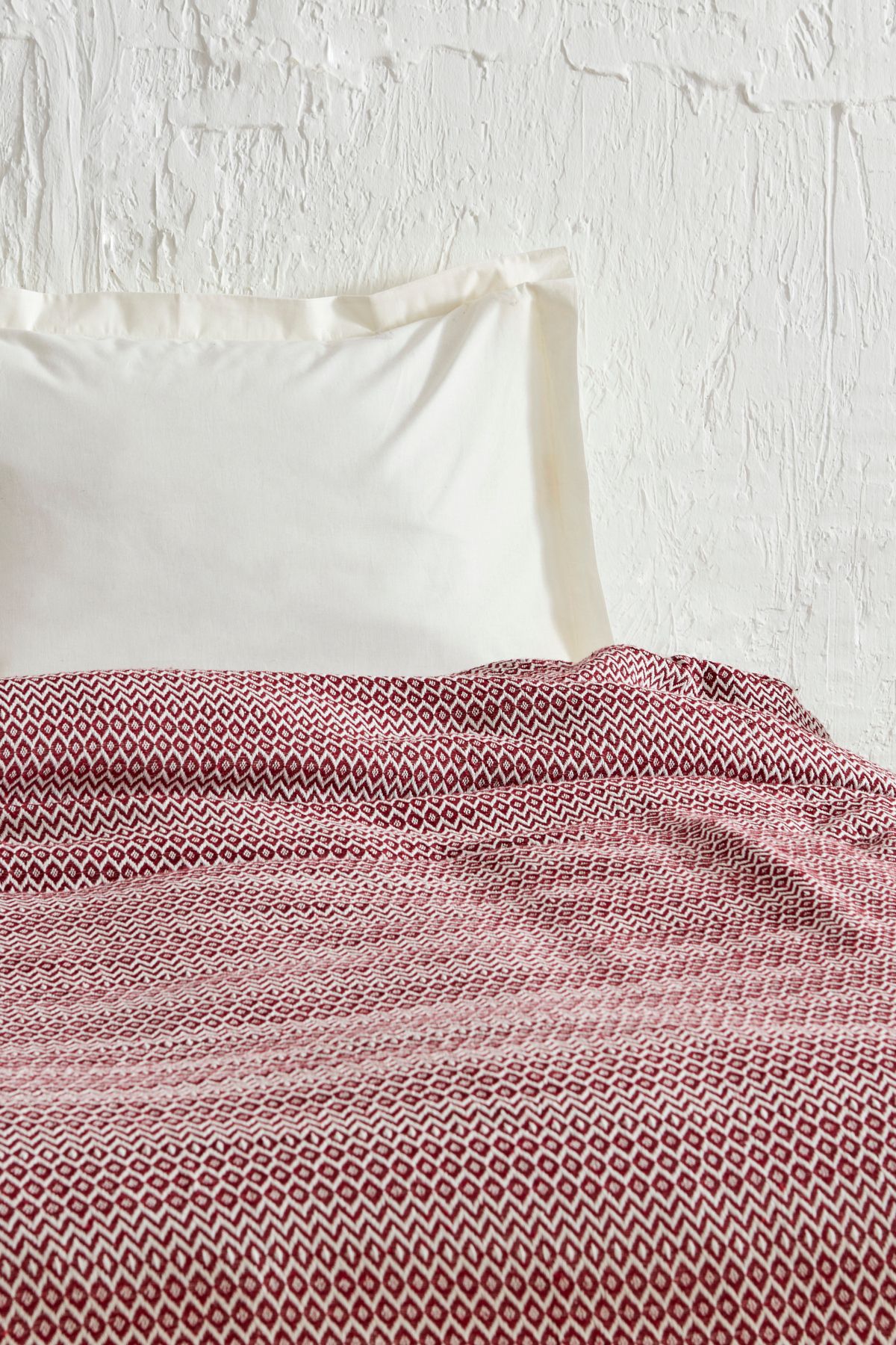 Karaca Home-Levi Claret Red Double Pike 4