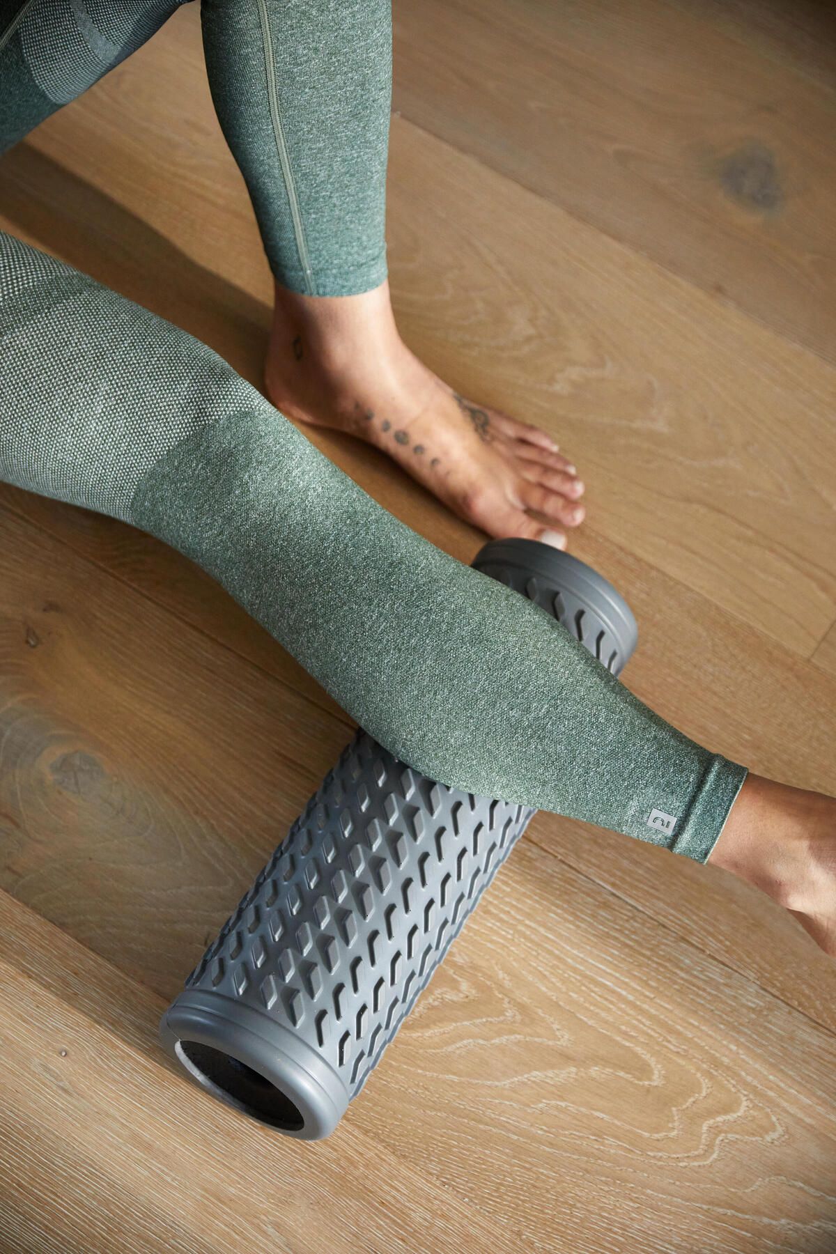 Decathlon-Corength Massage Roller - Hard - Dark Gray - Foam Roller 7