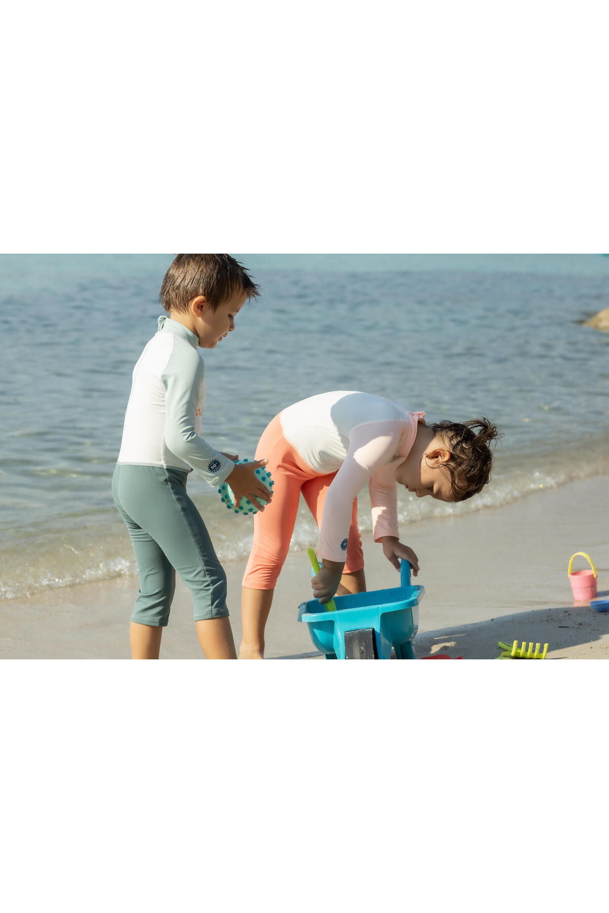 Decathlon Nabaiji Bebek / Çocuk UV Korumalı Uzun Kollu Wetsuit - Baskılı / Mavi fotoğrafı 5 (önizleme)