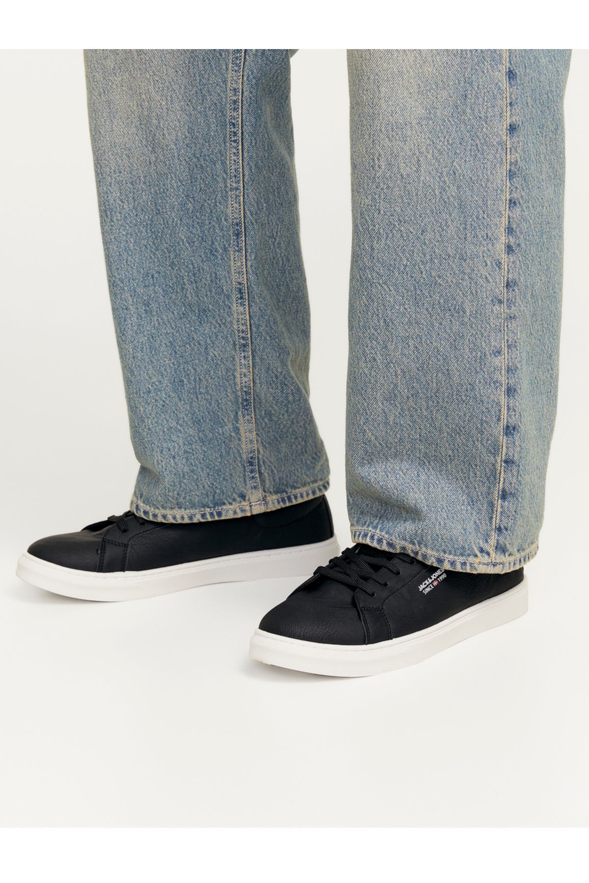 Jack & Jones-Solid PU Sneakers 1