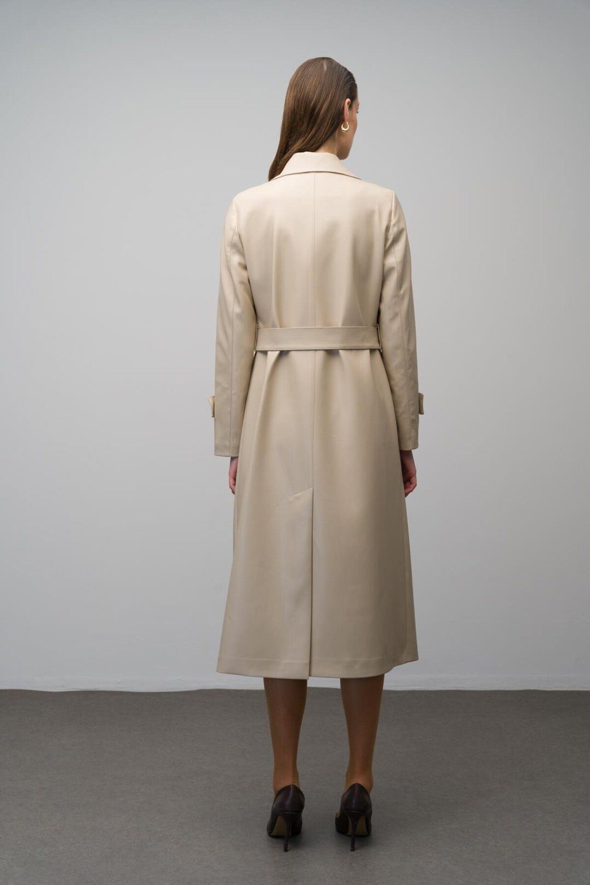 Olcay-Beige 6609 - Leather Trench Coat with Zipper on the Collar and Belt Buckle 7