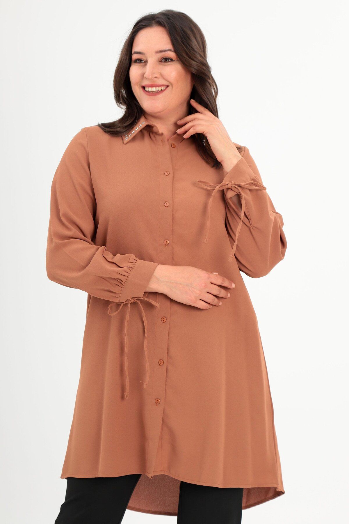 Metpoint-Trend42Plus Plus Size Camel Tunic with Baguette Collar and Stone 1