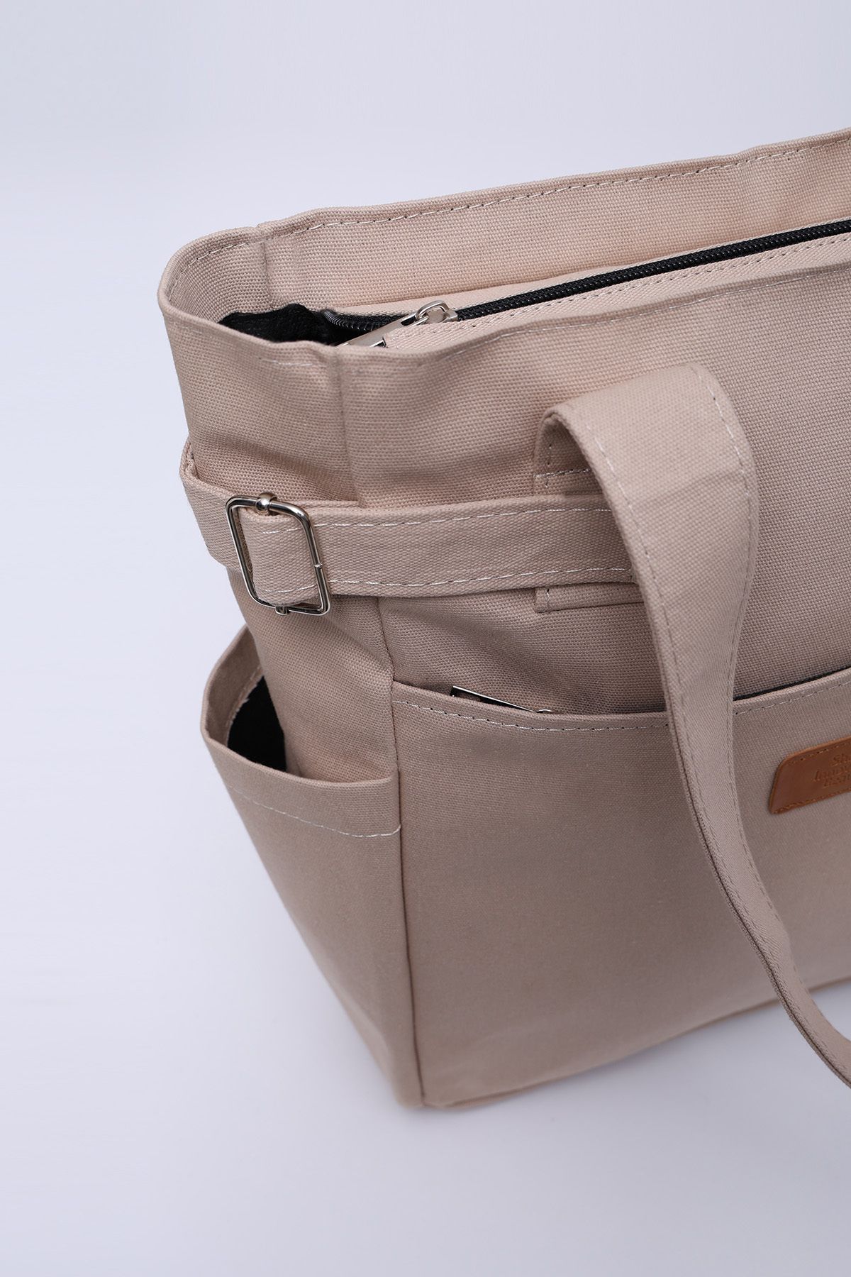 SHAKA-Cream Shk141 Canvas Fabric Four Compartment Lined, Zippered Strap Hand, Arm and Shoulder Bag L:34 E:28 G: 6