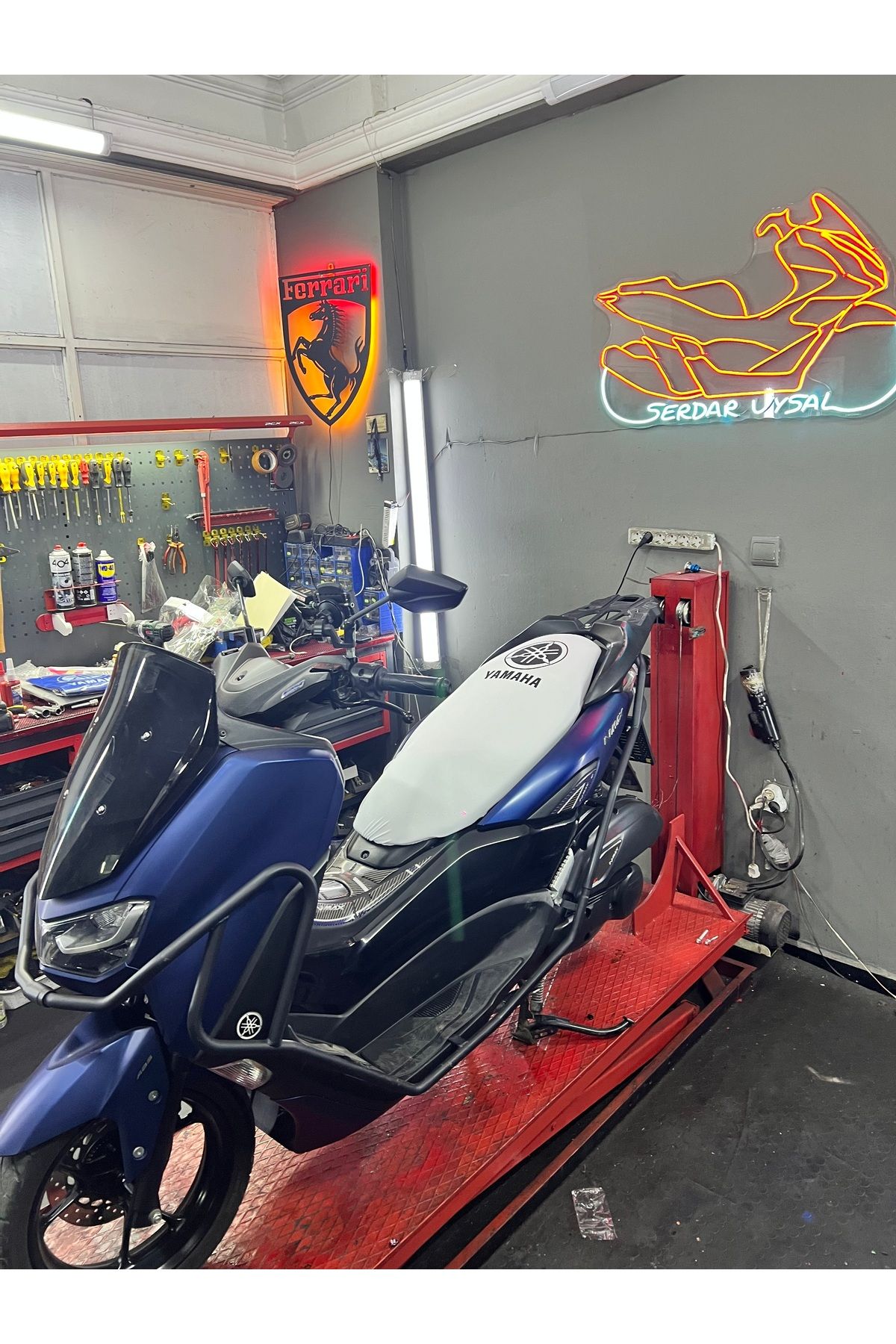 SERDAR UYSAL MODİFİYE CENTER SERDAR UYSAL MODİFİKASİ YAMAHA NMAX BEYAZ KOLTUK KILIFI