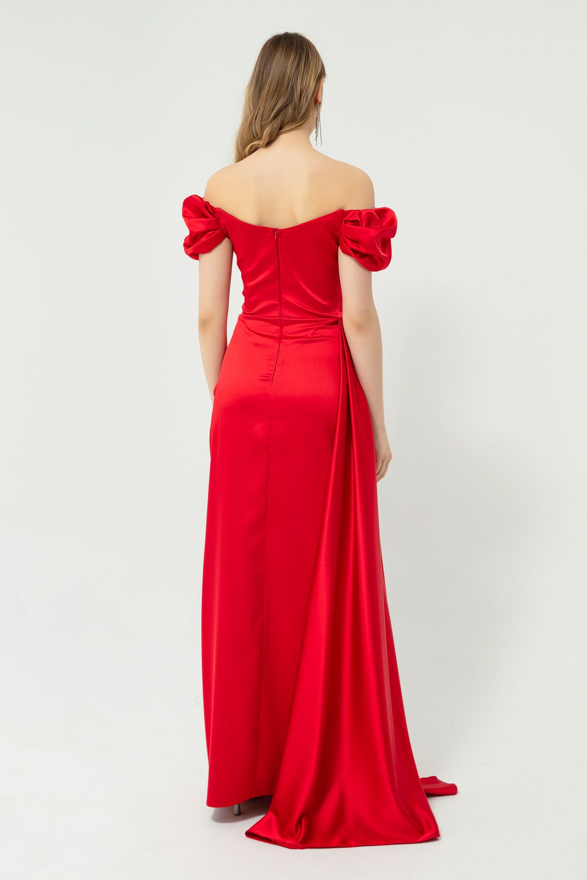 Lafaba-Women's Red Boat Neck Trained Long Satin Evening Dress & Graduation Dress 5