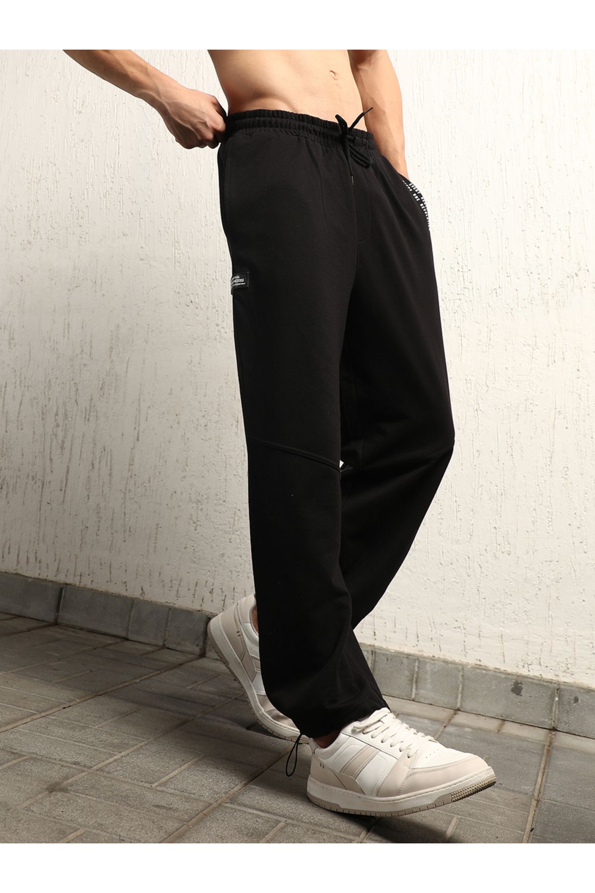 Hubberholme By Styli-Relaxed Fit Printed Joggers with Toggle String 1