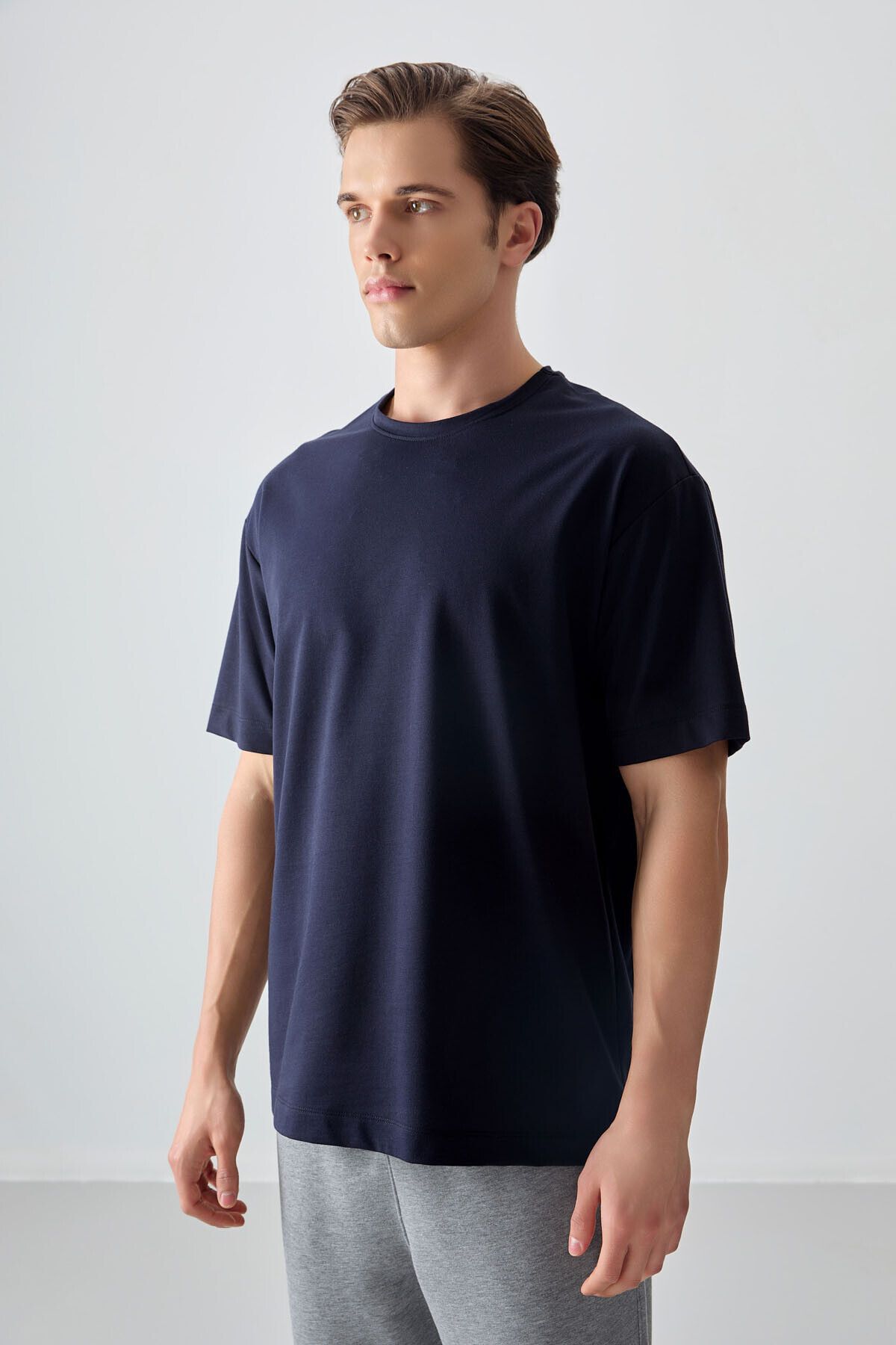 AIR JONES-Navy Blue Cotton Thick Soft Textured Oversize Fit Basic Men's T-Shirt - 88377 2