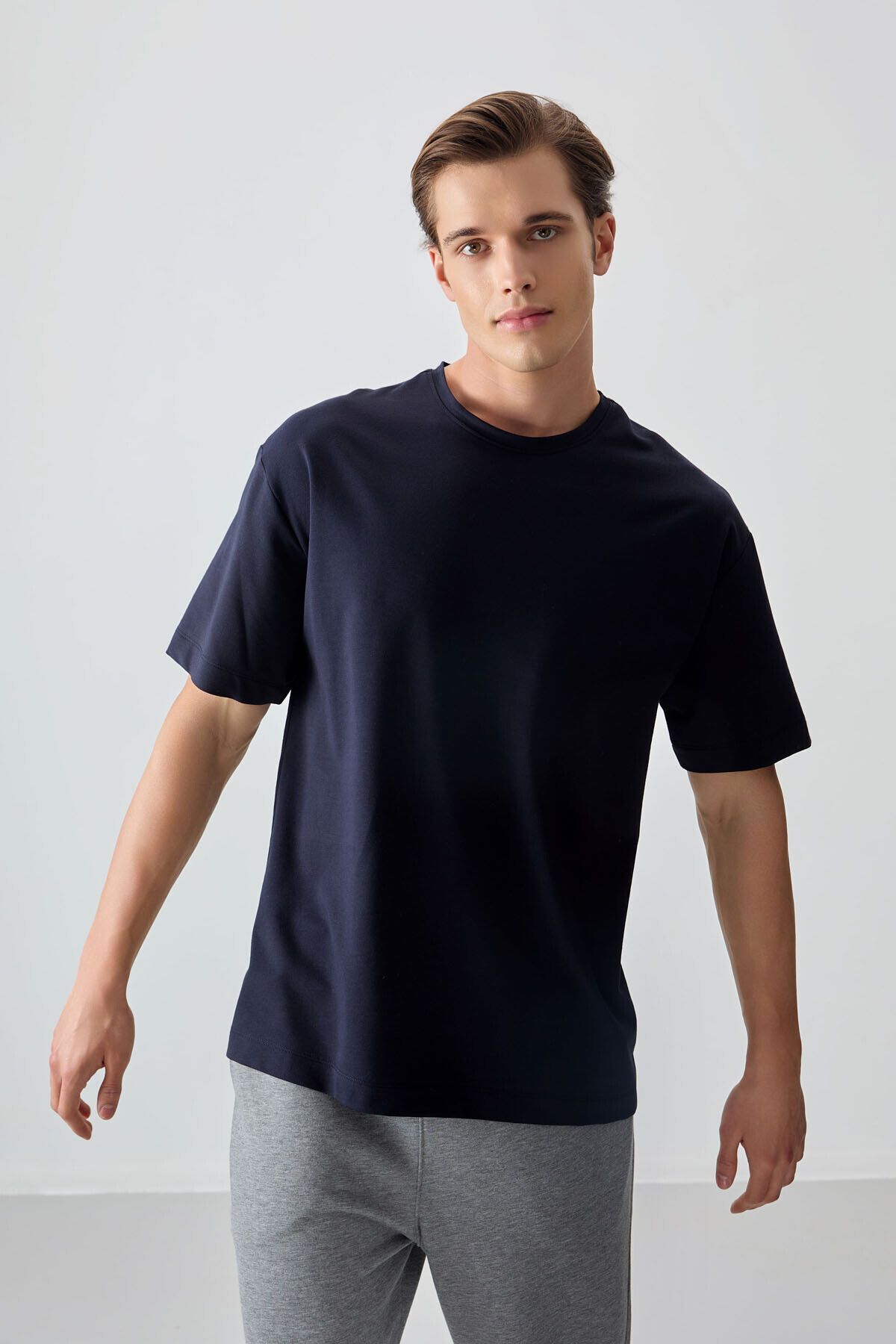 AIR JONES-Navy Blue Cotton Thick Soft Textured Oversize Fit Basic Men's T-Shirt - 88377 4